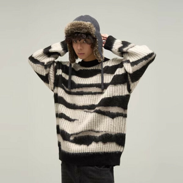 Popular retro mohair striped sweater [Black M-XL sizes, confirm delivery size with customer service after placing order]
