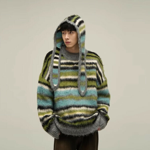 Popular retro rainbow striped crew neck sweater [green striped hat sizes M-XL, please confirm the delivery size with customer service after placing the order]