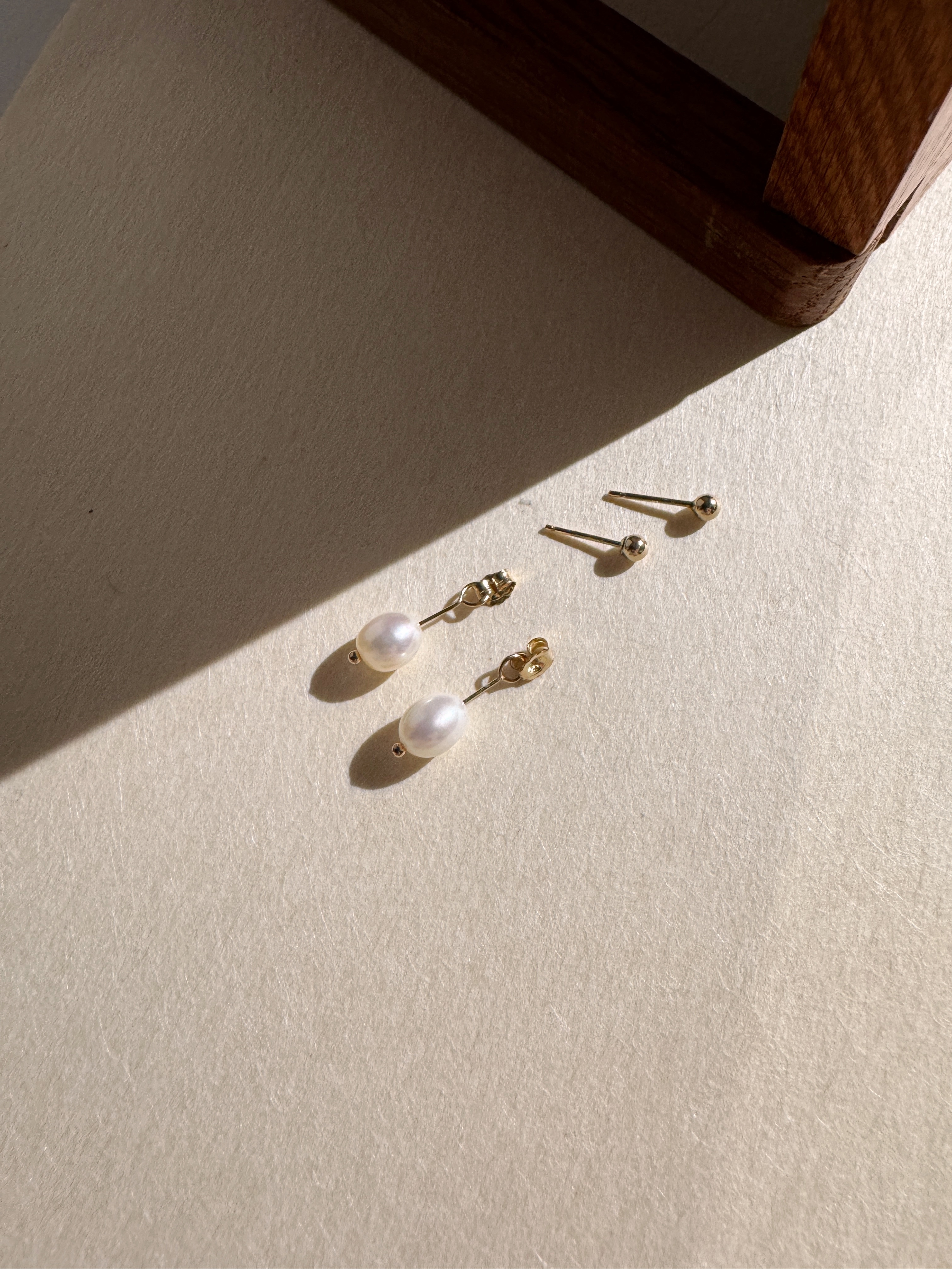 3MM金珠後掛式珍珠耳環
