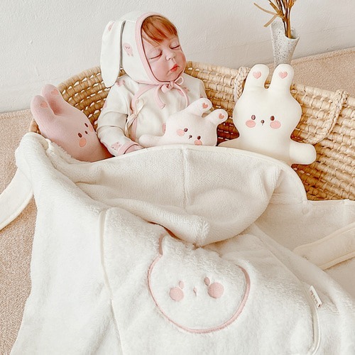 (反季節限時特惠價🔥只開放1天⚡)DOT線條圓圓臉系列-微纖維雪花背巾毯