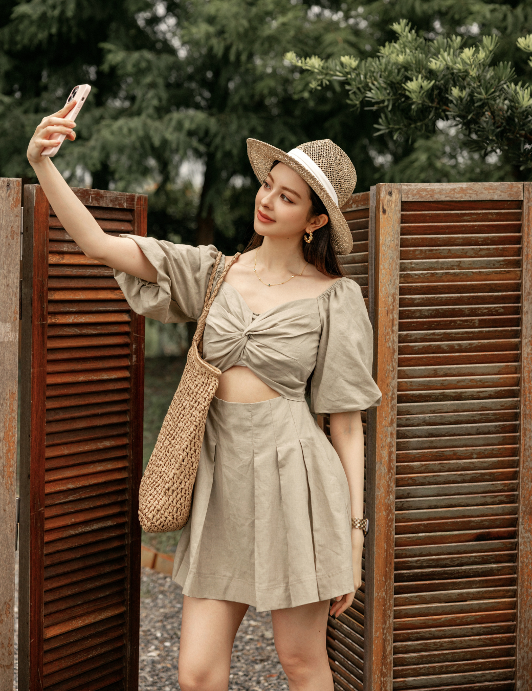 前扭結澎袖短洋（奶茶色/3尺寸）