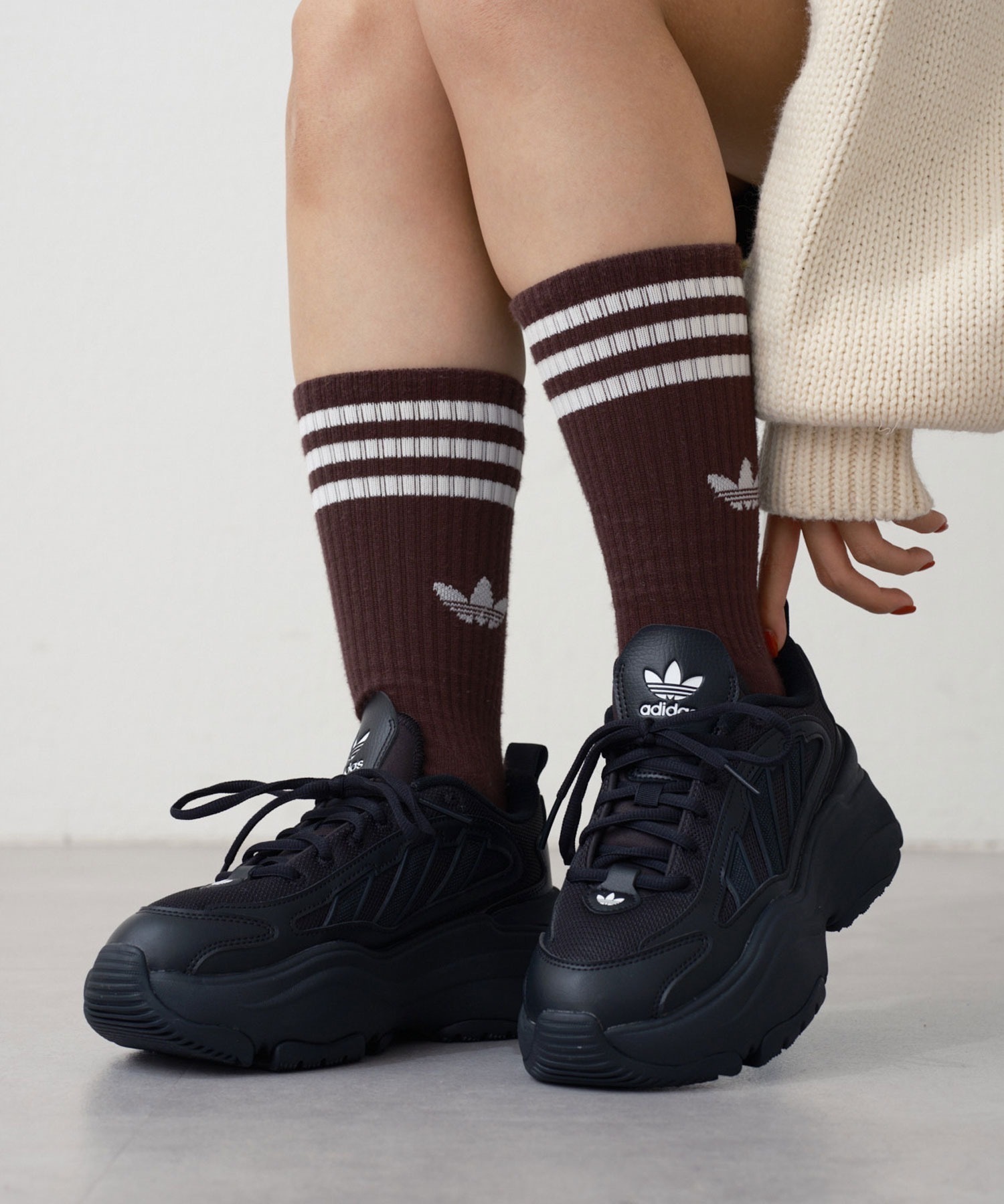 【預訂】ADIDAS ORIGINALS OZGAIA 全黑"超厚底鞋"-WOMEN