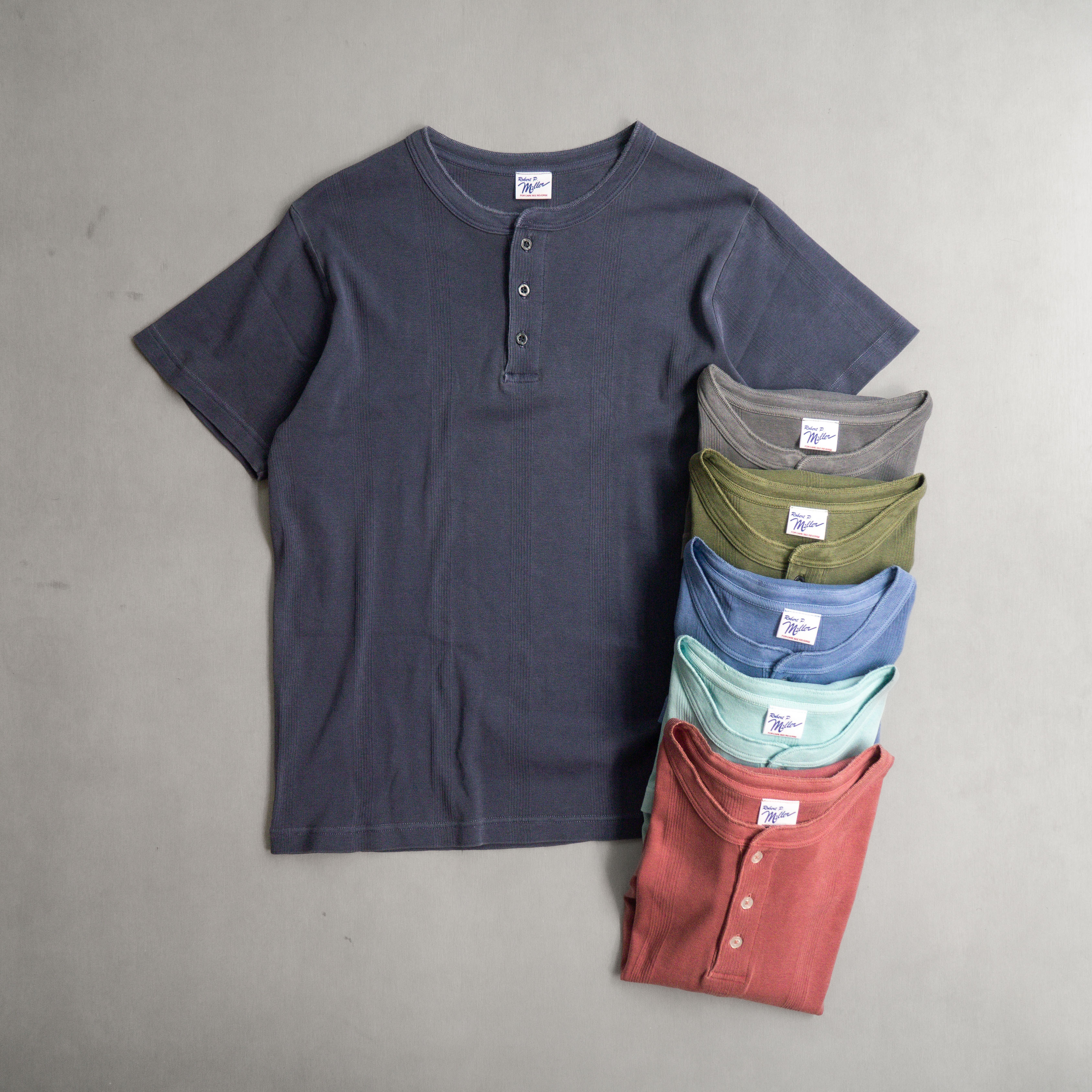 ROBERT P MILLER 130C PIGMENT DYE HENLEY TEE 亨利領 後染 短袖 T恤