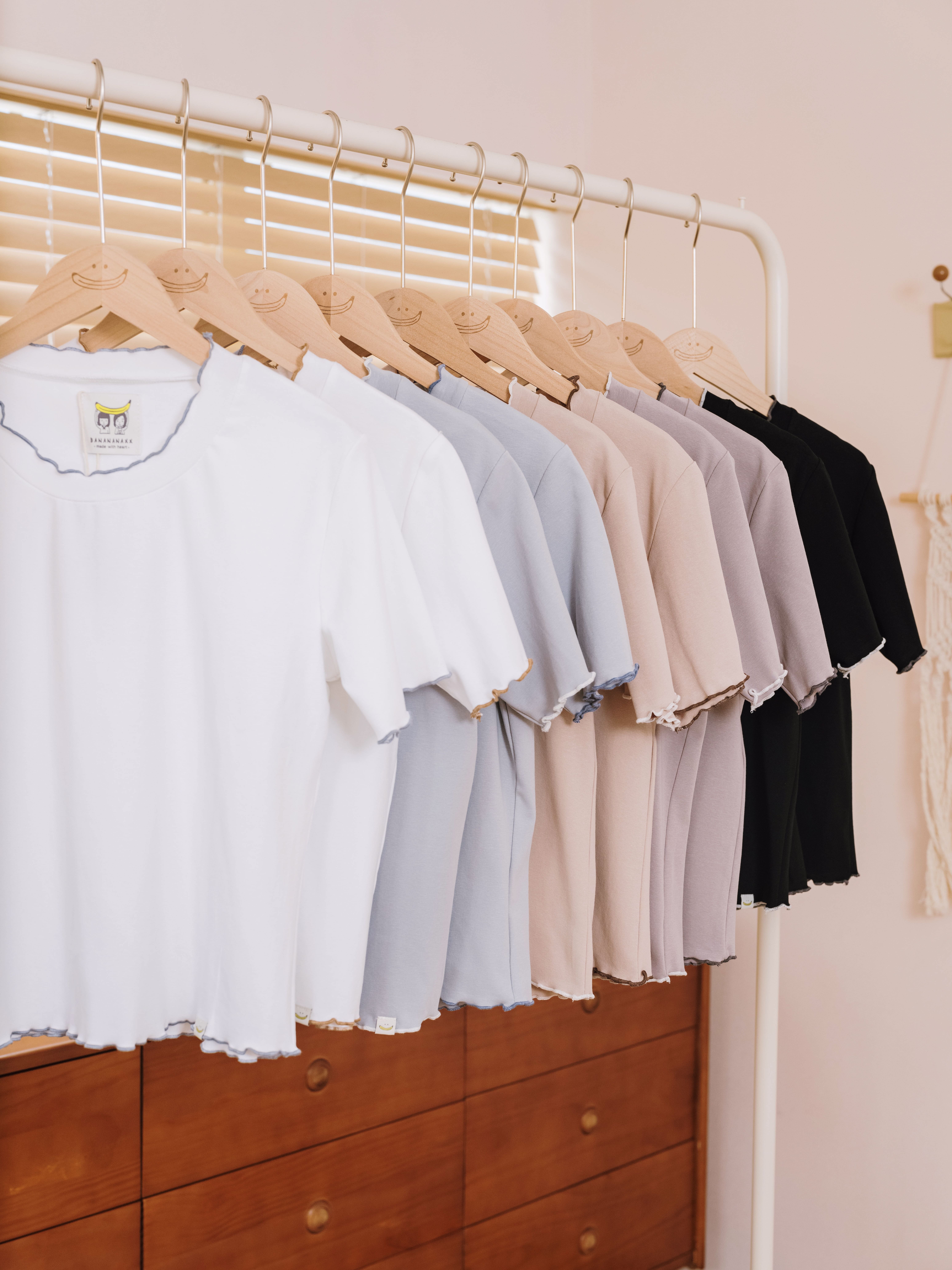 【人氣熱賣！】十一色／柔軟純棉木耳短袖上衣／Soft Cotton Top