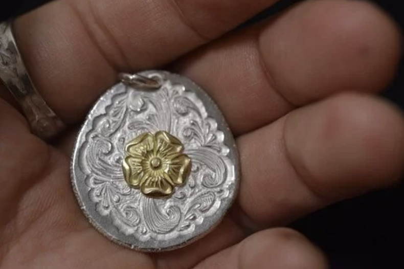 Love 18k rose karakusa metal