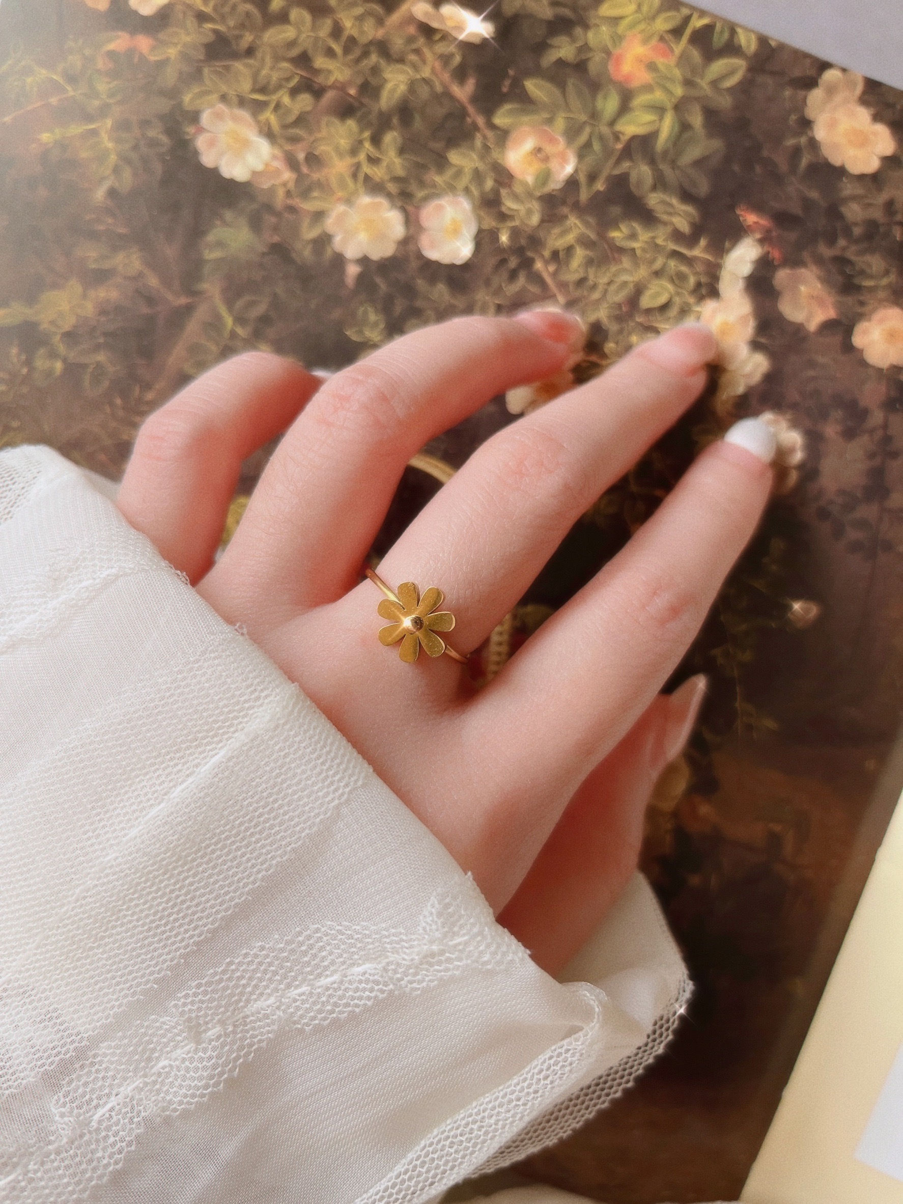 小雛菊精靈金色醫療鋼不褪色戒指