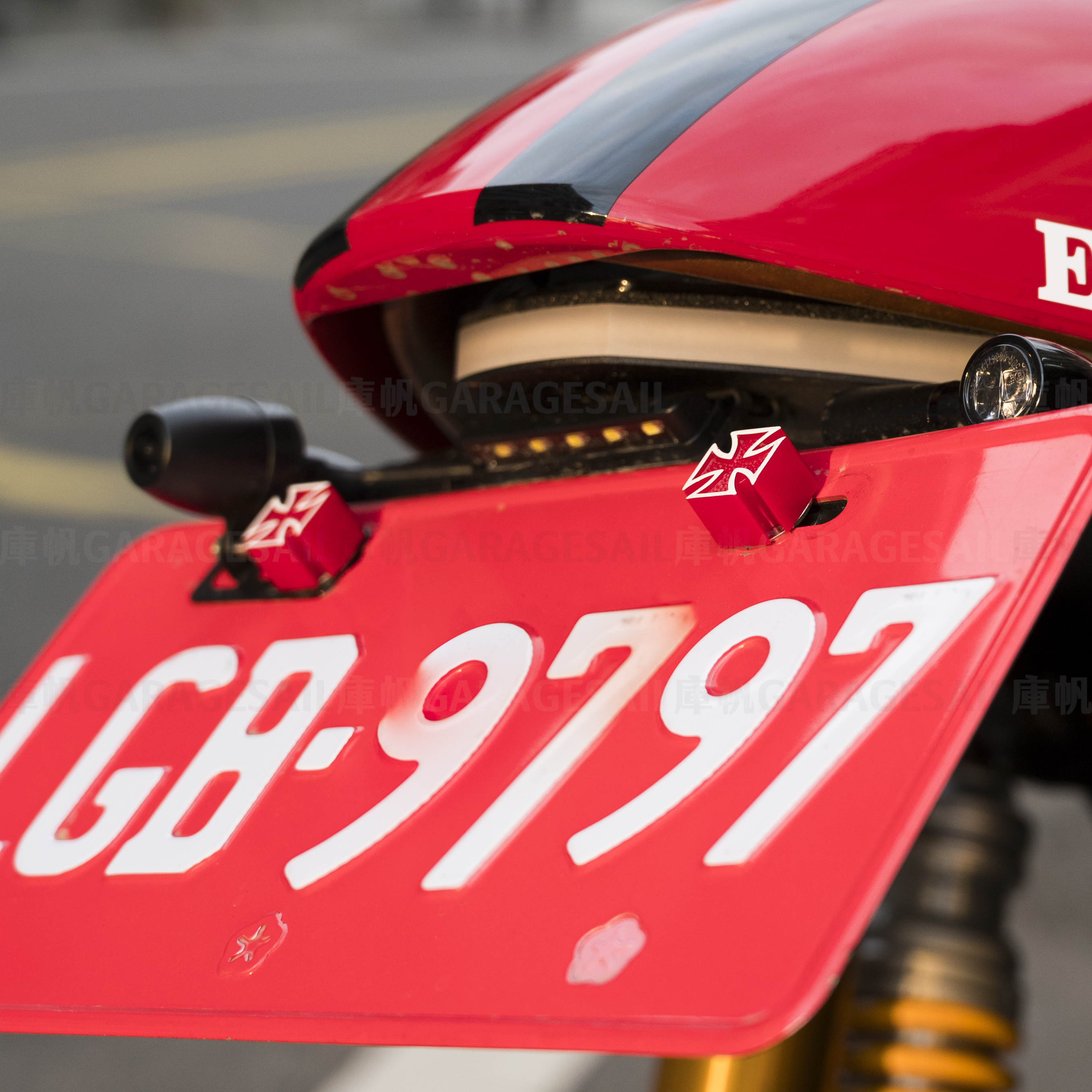 大牌螺絲 鐵十字 - 紅