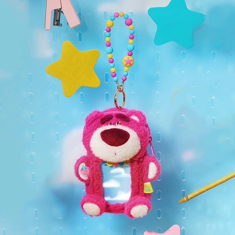 皮克斯 Pixar 玩心大發 系列 熊抱哥 Lotso 絨毛娃娃造型 票卡包 吊飾 玩具總動員 Toy Story -香港迪士尼樂園