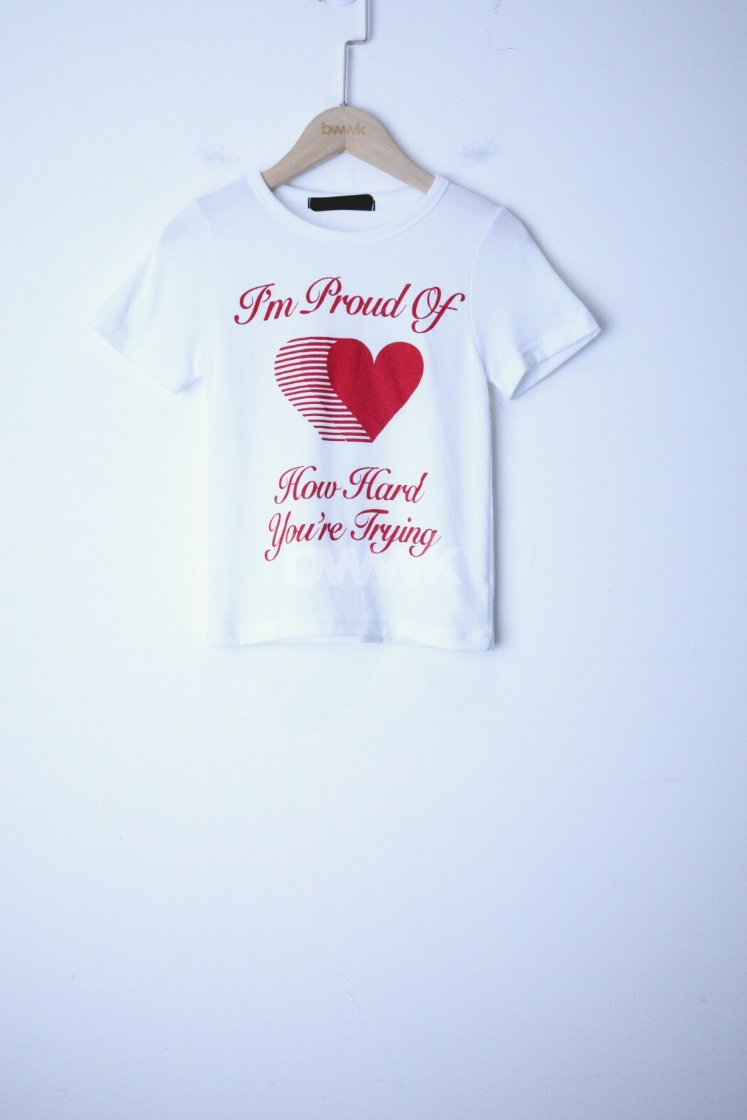 愛心印花合身短踢-白