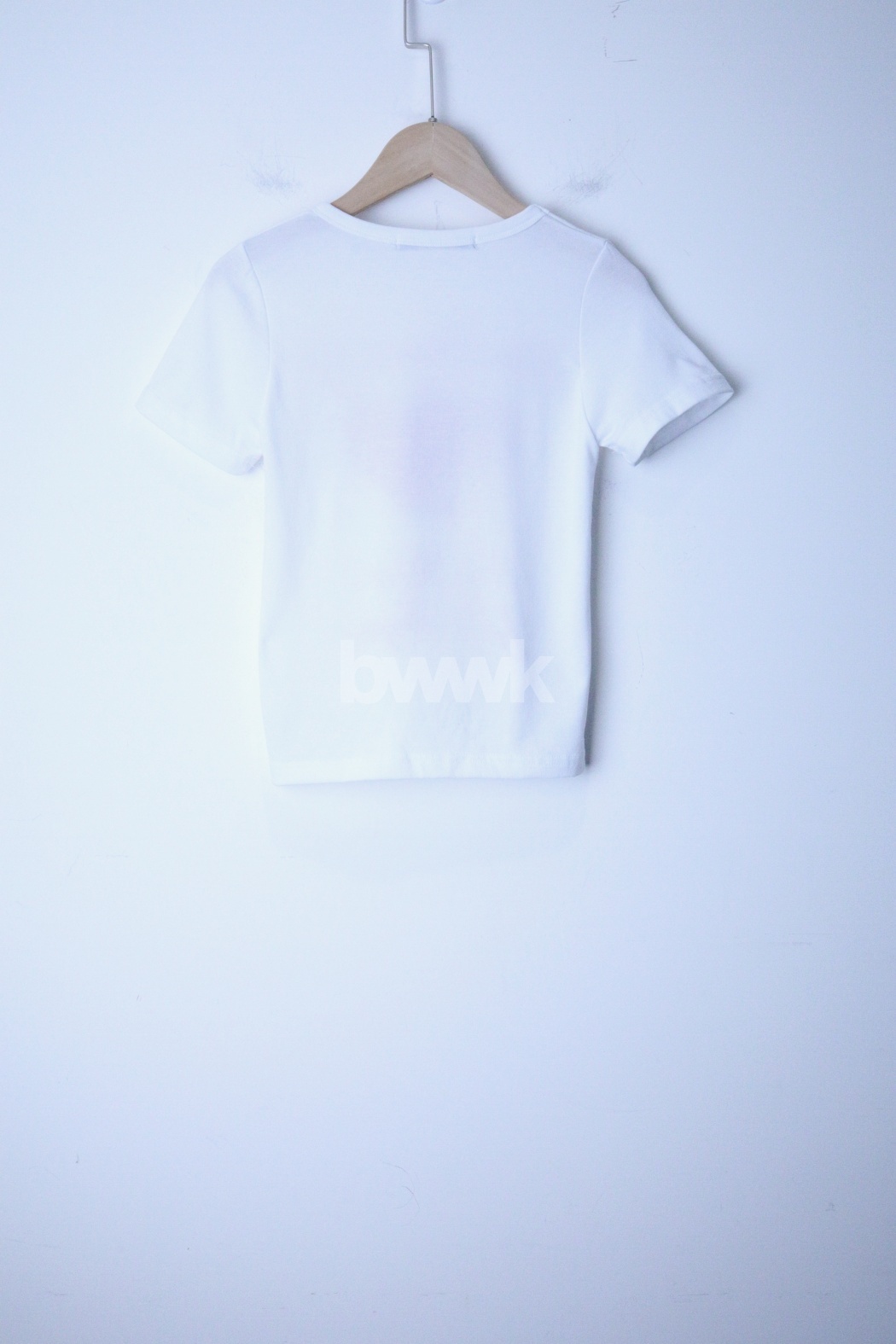 愛心印花合身短踢-白