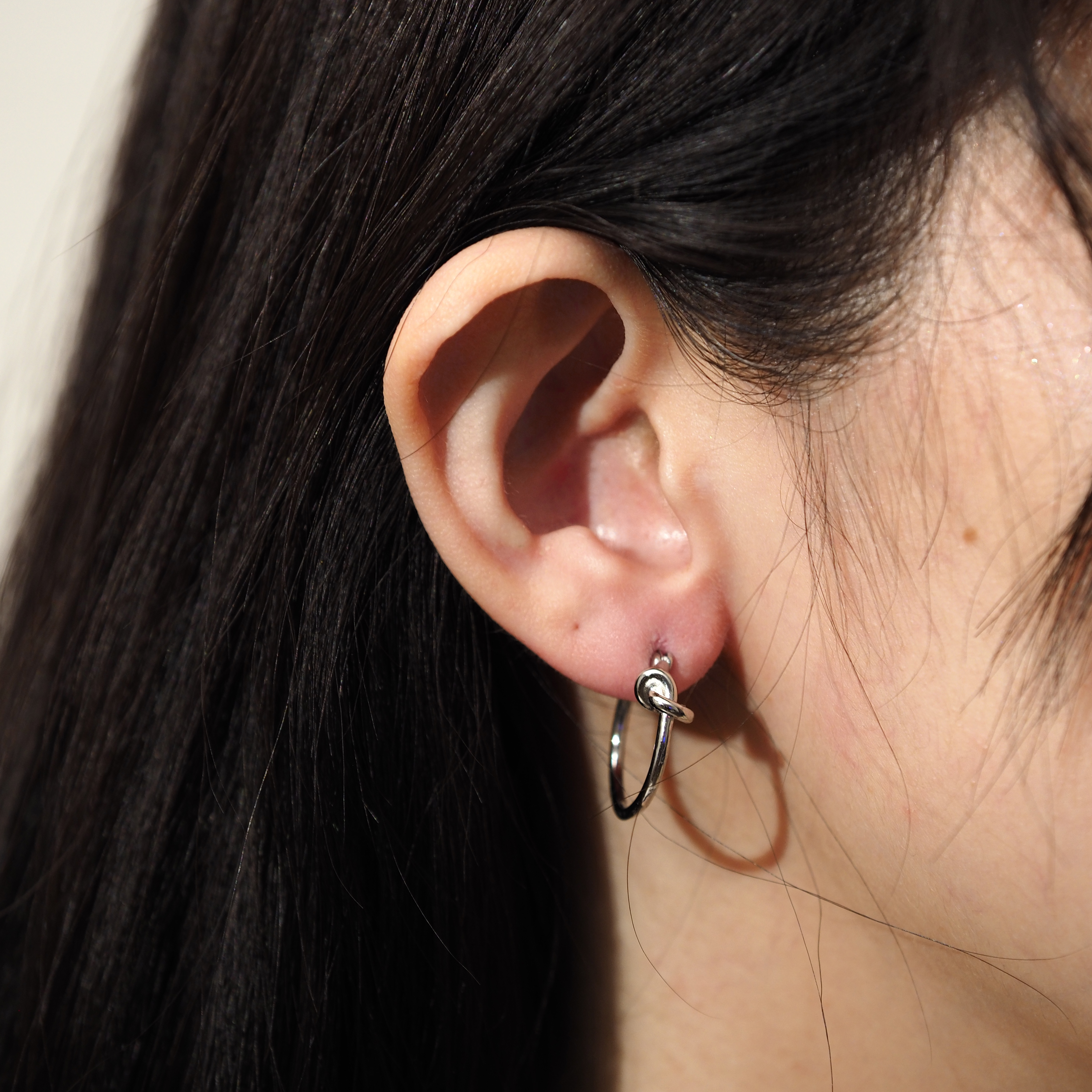 【AOI】打了一個幸運結-S925純銀環形耳環