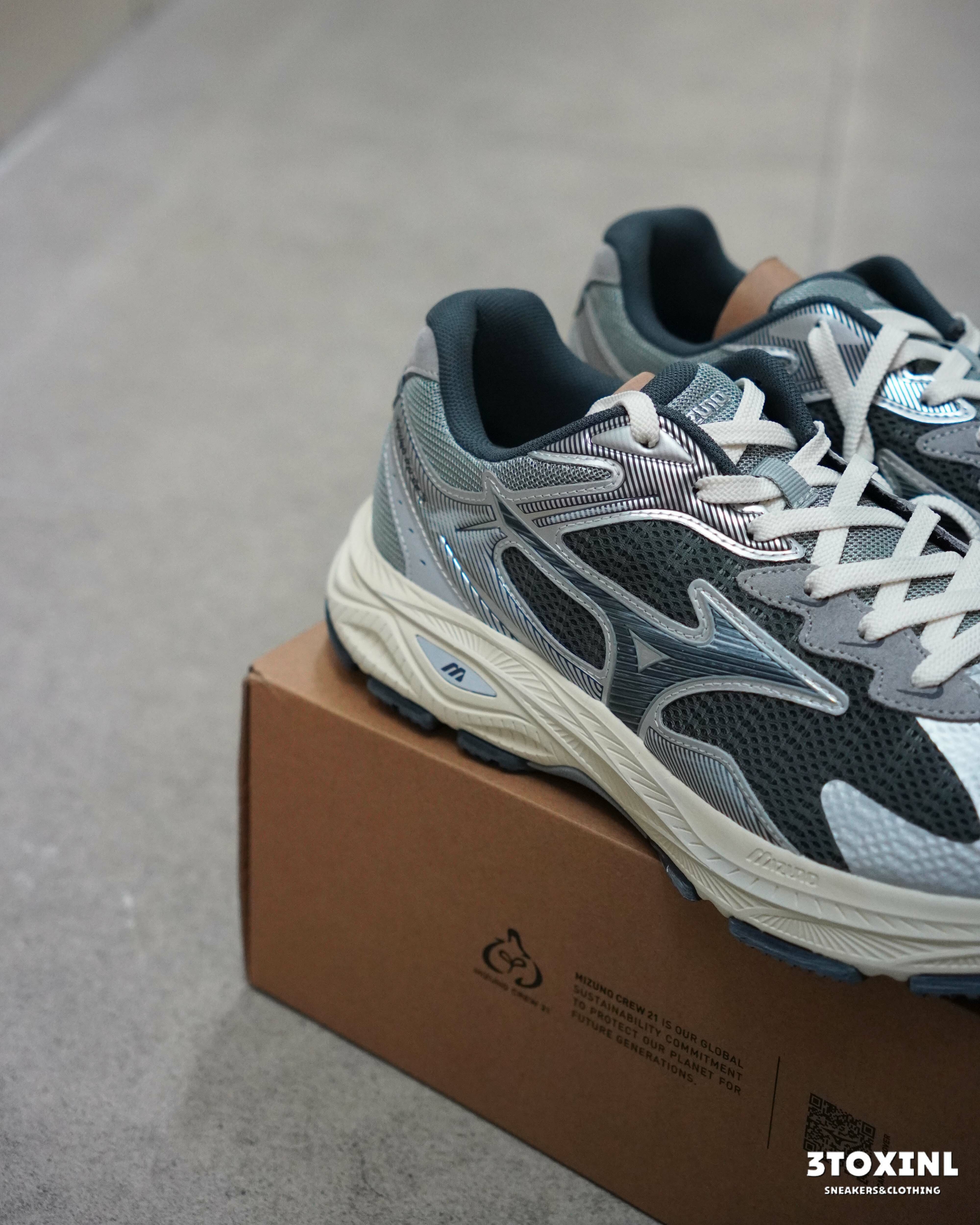 (預訂) Mizuno Racer S - D1GH223519