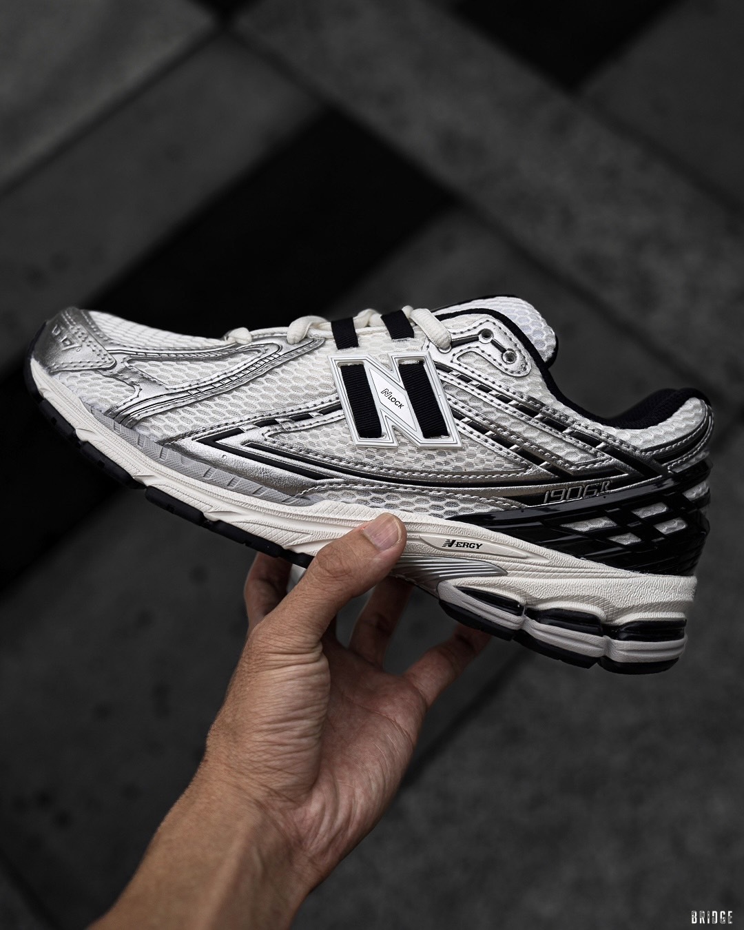 『極限時2日』 NB1906 金屬銀黑⚡️