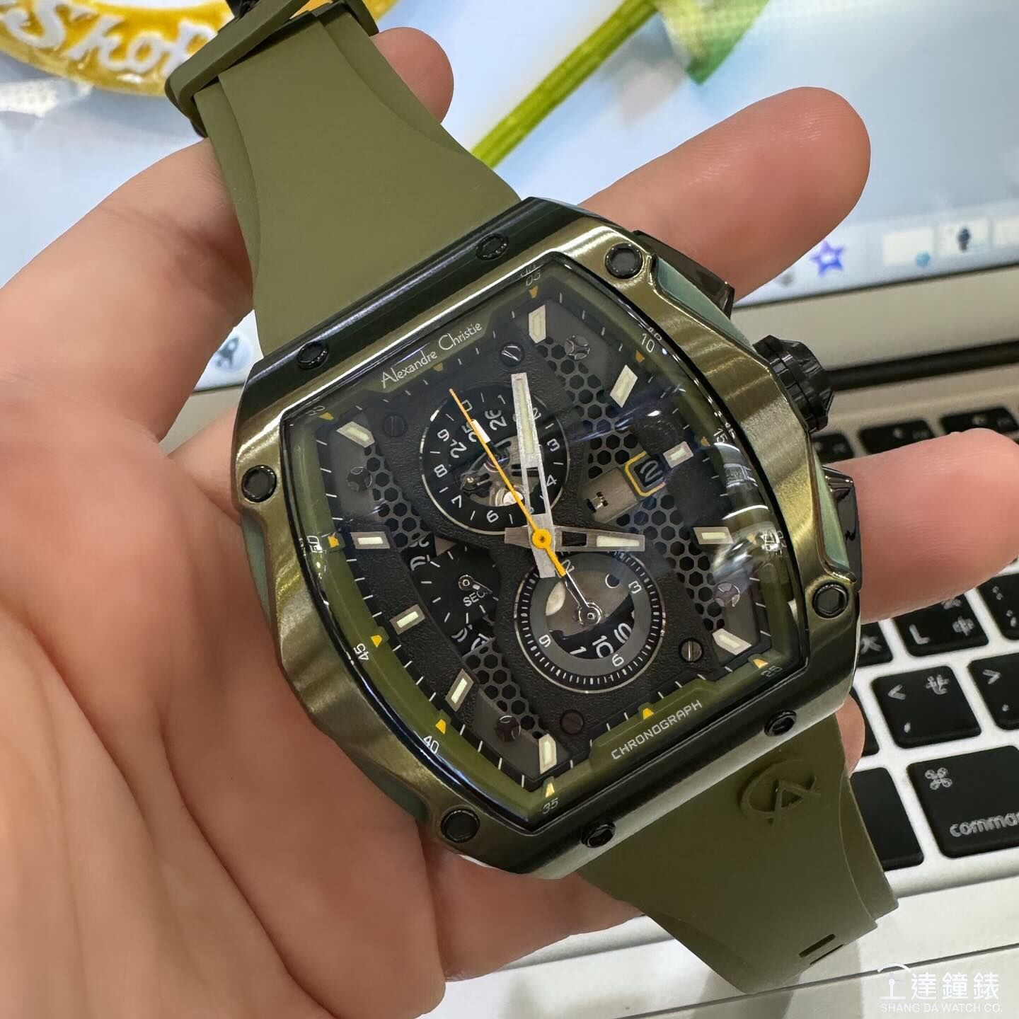 萬年鐘錶 - Alexandre Christie  AC手錶  6608MCR系列  軍綠色系石英氟橡膠三眼計時男錶   6608MCRGABA 錶徑44MM