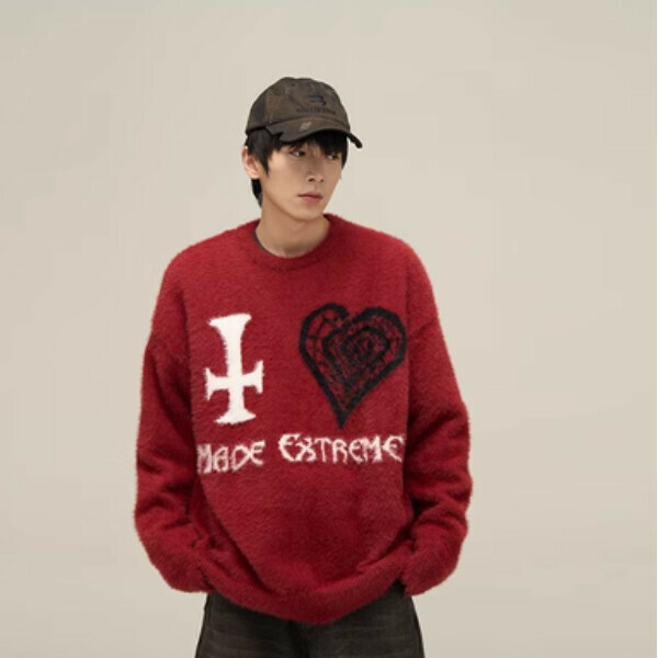 Popular round-neck sweater with love jacquard design [red size M-2XL, please confirm the delivery size with customer service after placing the order]