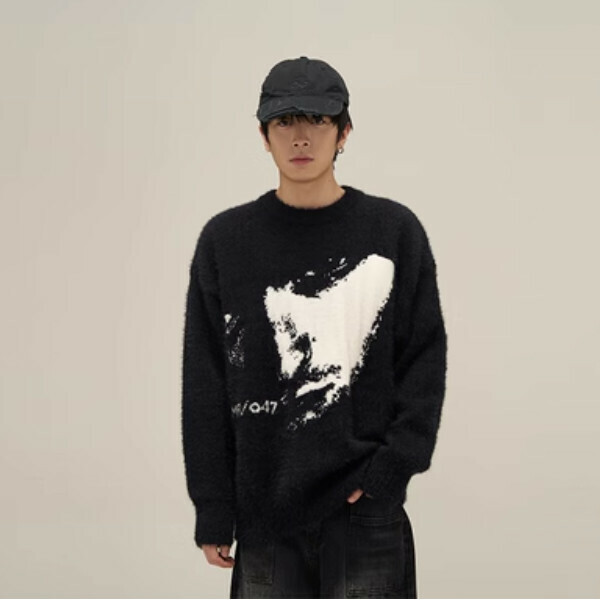 Popular abstract crew neck sweater [Black M-XL sizes, please confirm the delivery size with customer service after placing the order]