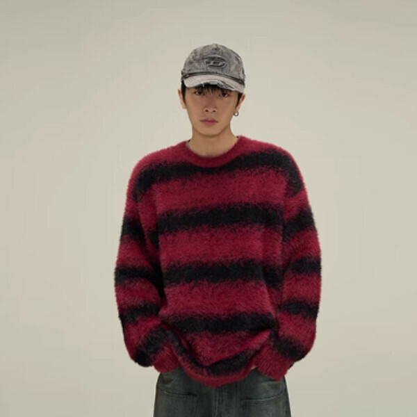 Popular retro striped crew neck sweater [red and black sizes M-XL, please confirm the delivery size with customer service after placing the order]