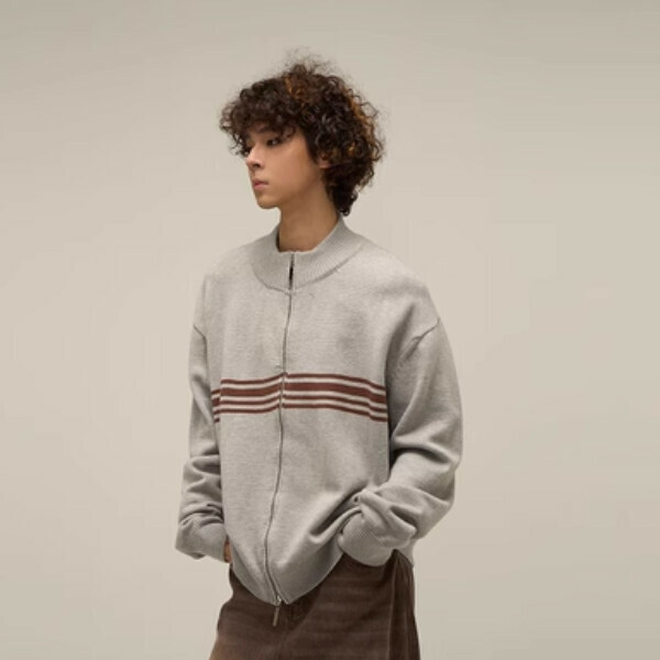 Popular half turtleneck cardigan sweater [Light gray M-XL sizes, please confirm the delivery size with customer service after placing the order]