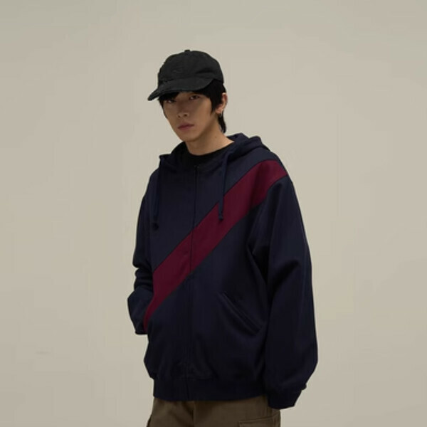 Hot-selling contrasting color spliced ​​zipper jacket [Navy Blue M-XL, please confirm the delivery size with customer service after placing the order]