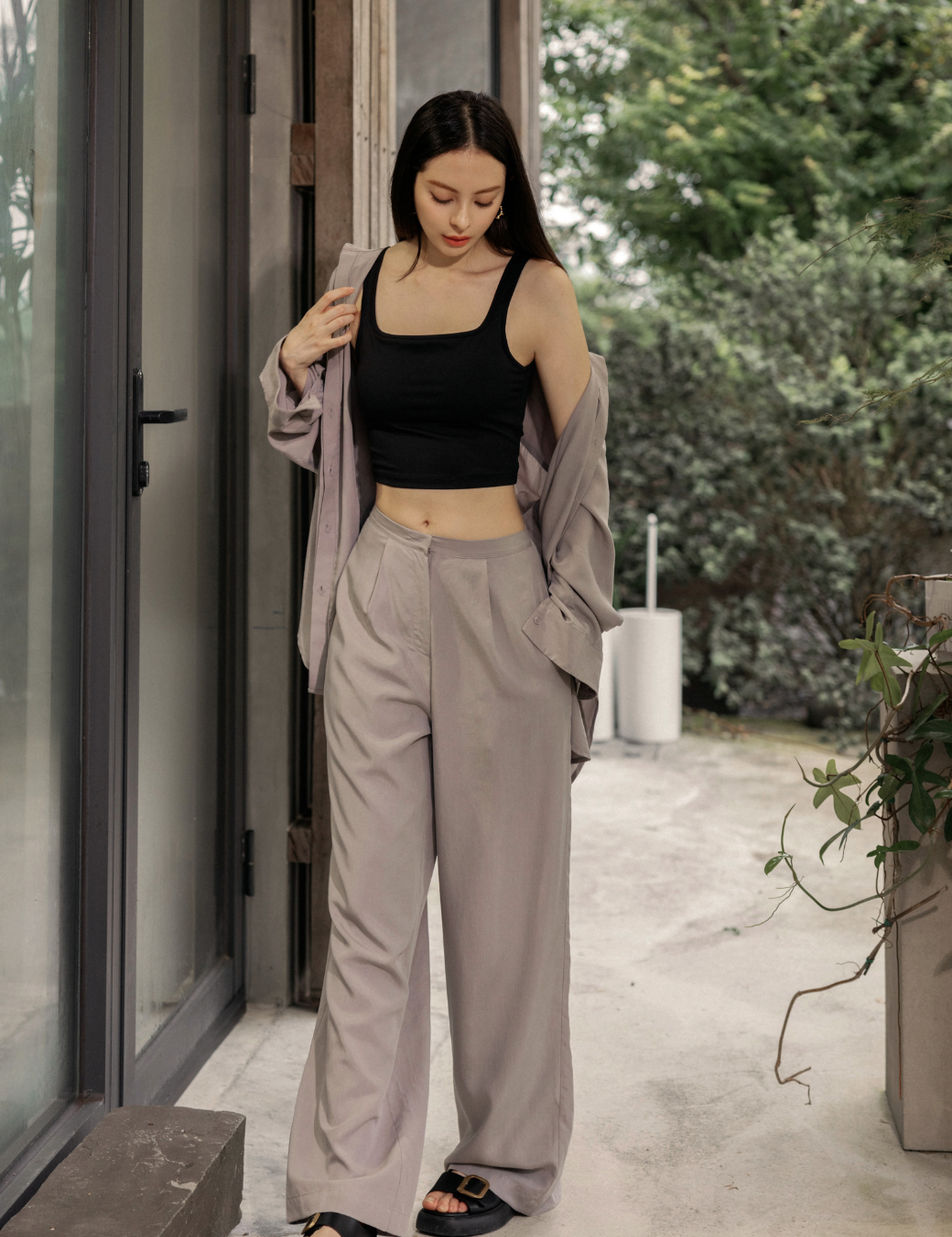 簡約垂墜感緞面寬褲（灰色/3尺寸）