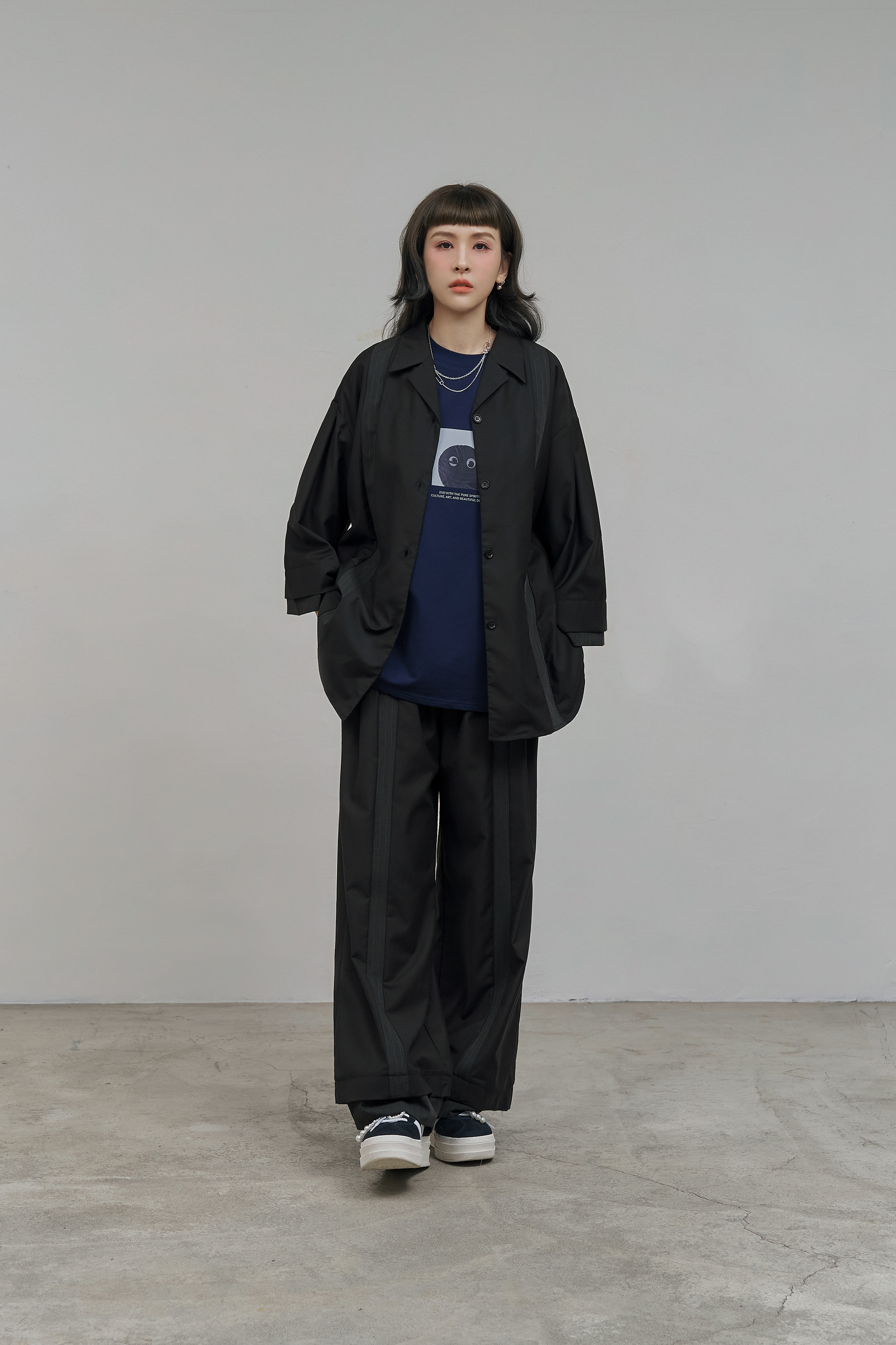 Double Layered Contrast Panel Trousers｜Black