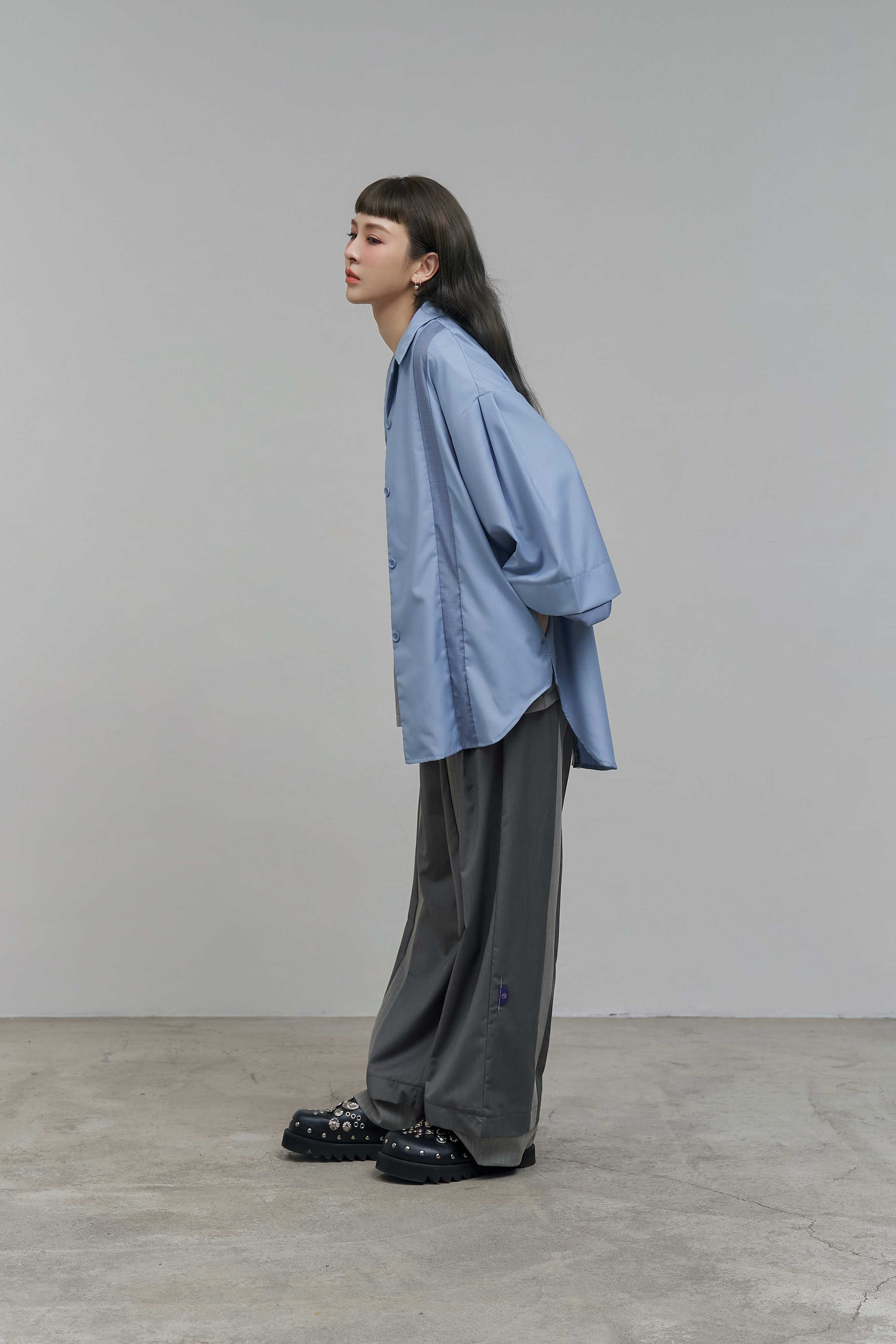 Double Layered Contrast Panel Shirt｜Iceberg