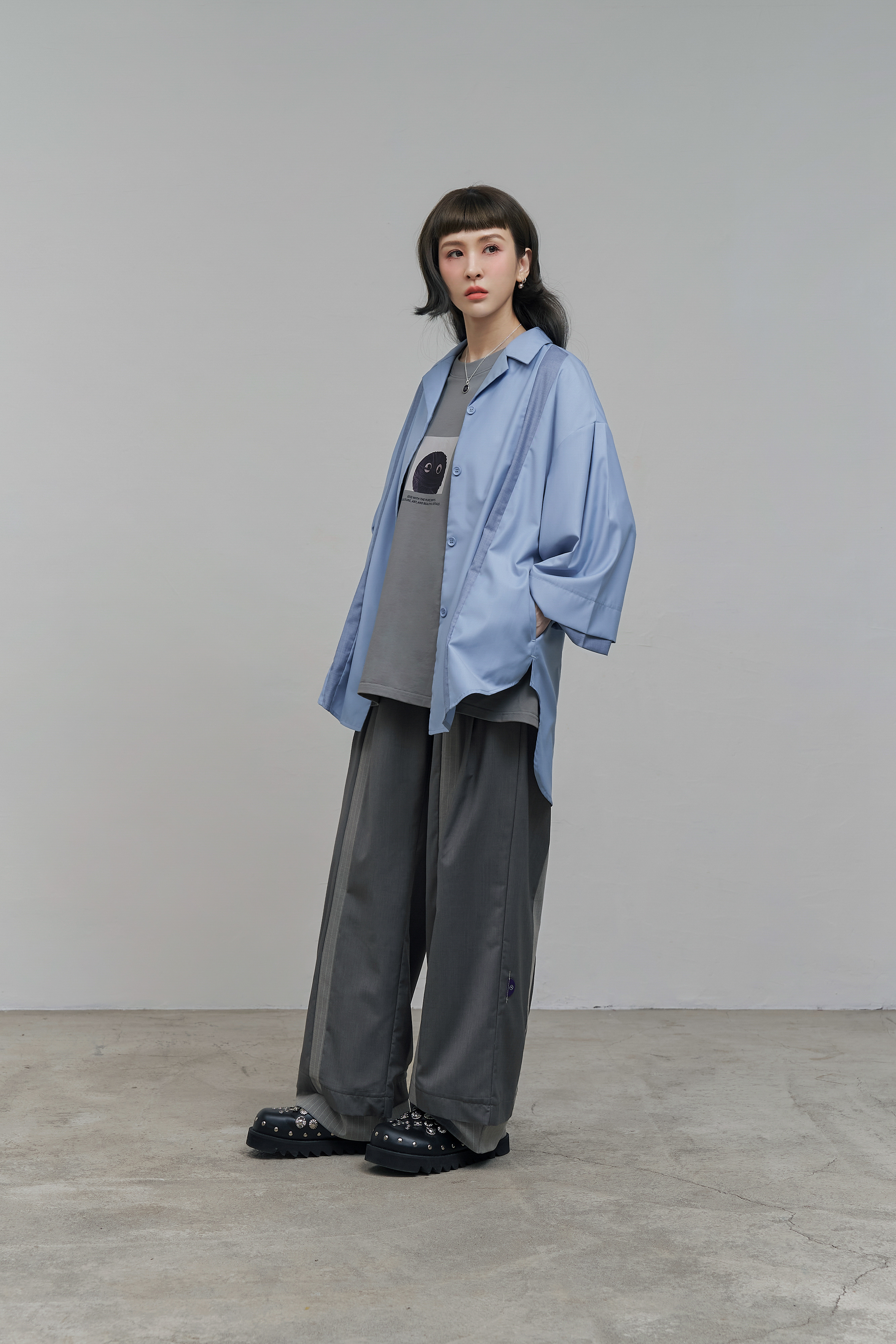 Double Layered Contrast Panel Trousers｜Gray