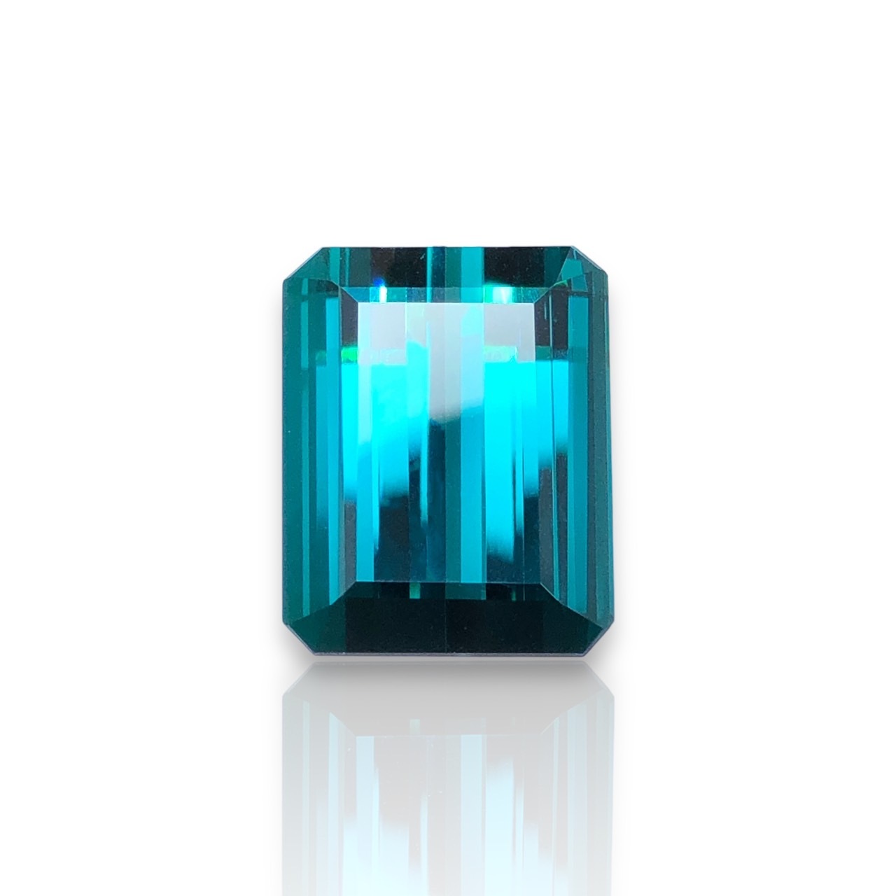 【大克拉數精品．"Indigolite"靛藍碧璽 21.14ct(附GIL證書)】