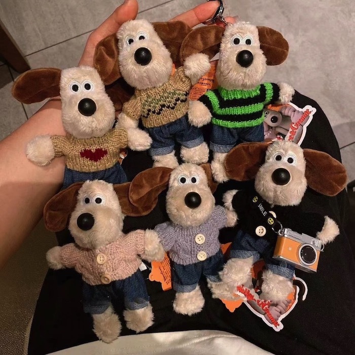 《70921》英版!毛衣+牛仔褲褲阿高掌門狗鑰匙圈(6款)