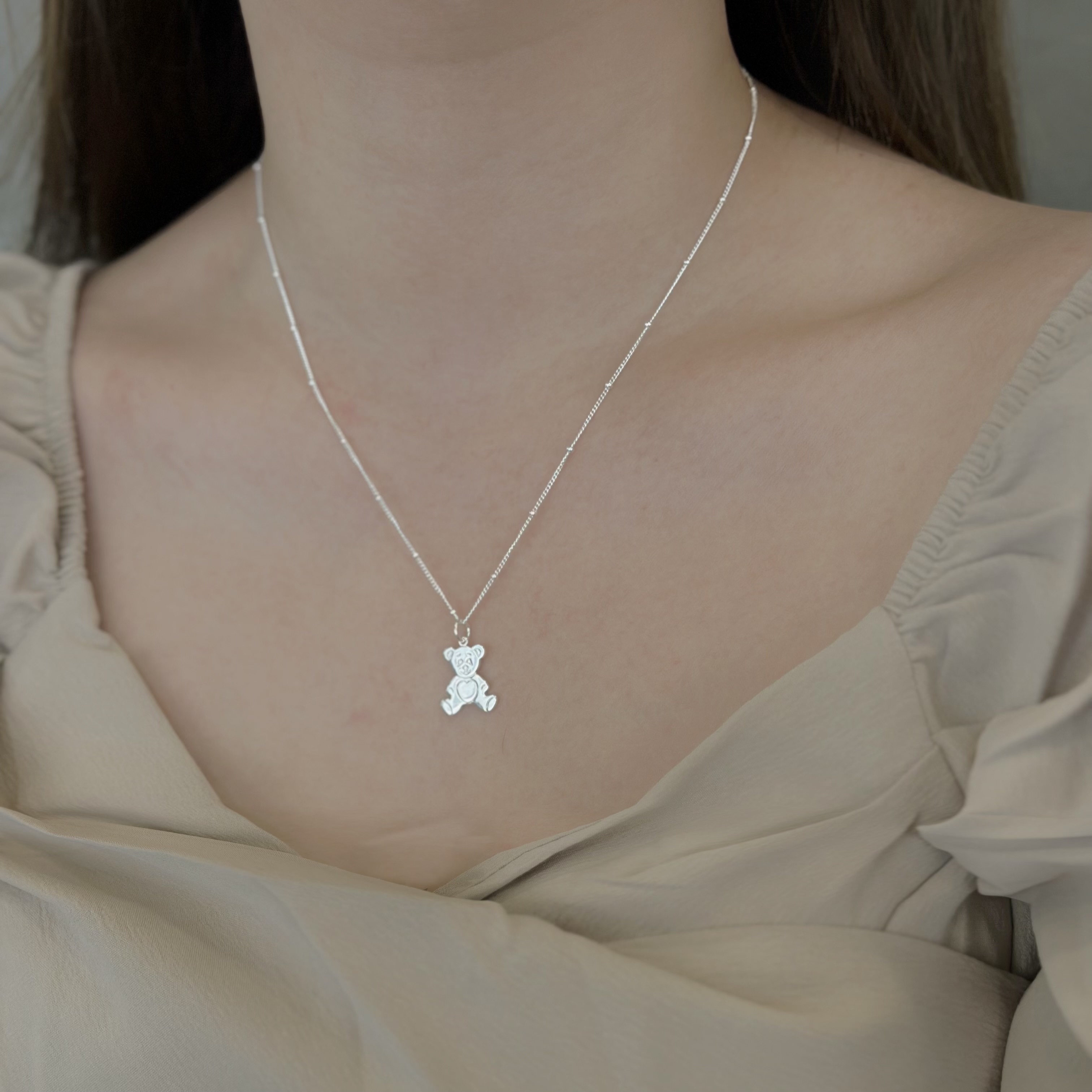 V08小熊圓珠純銀鎖骨鏈