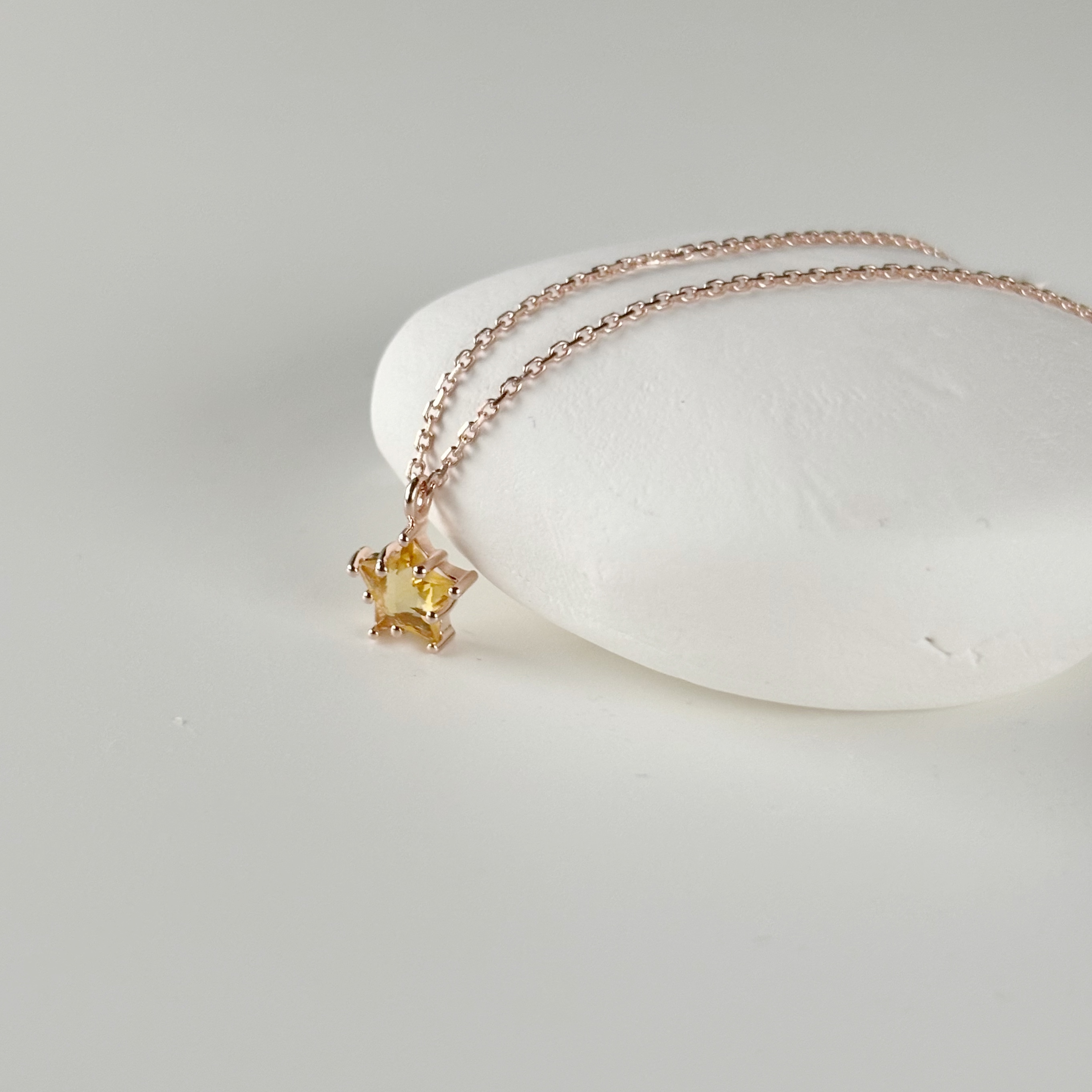 爪鑲星星黃水晶項鍊