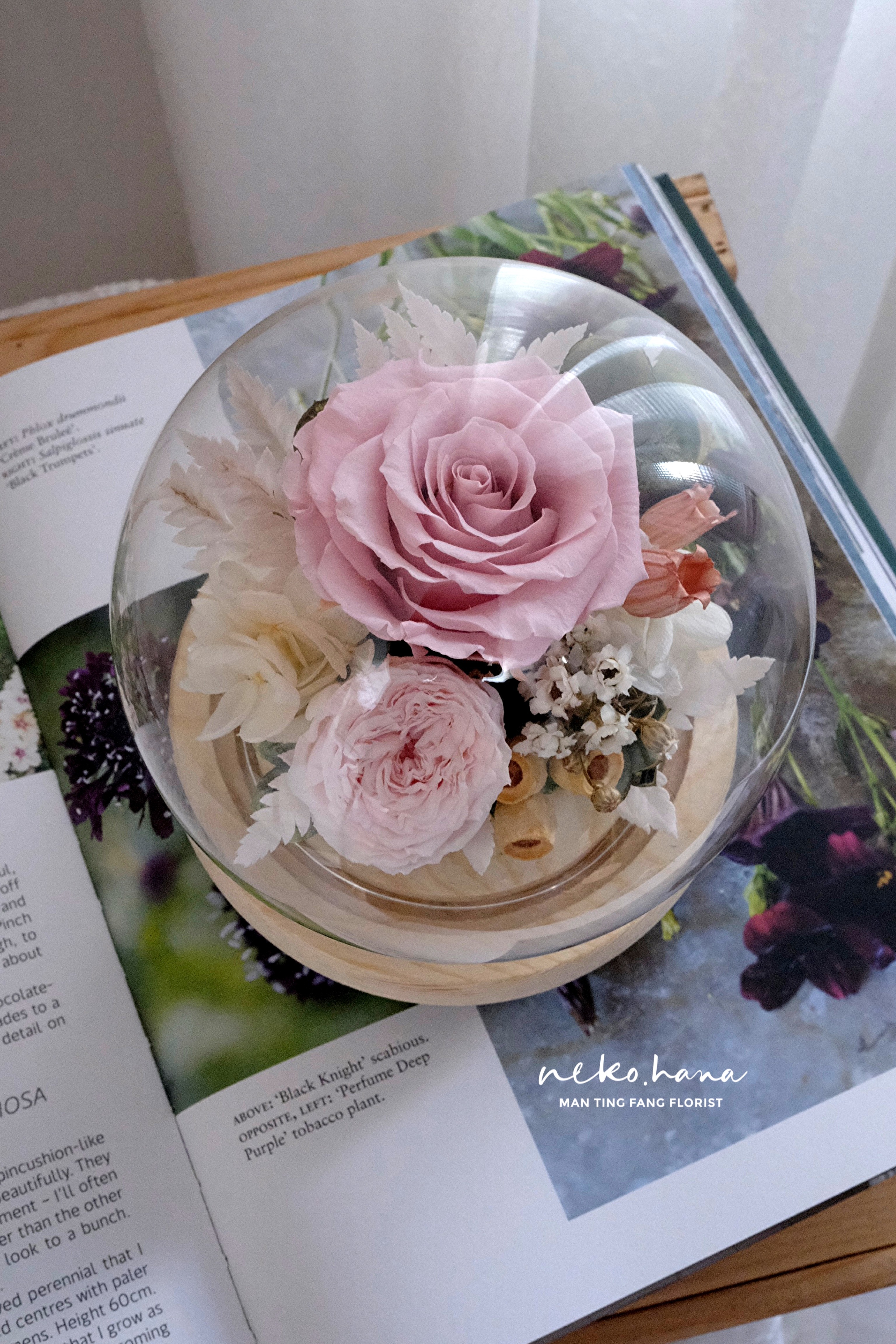 粉色系庭園玫瑰玻璃球