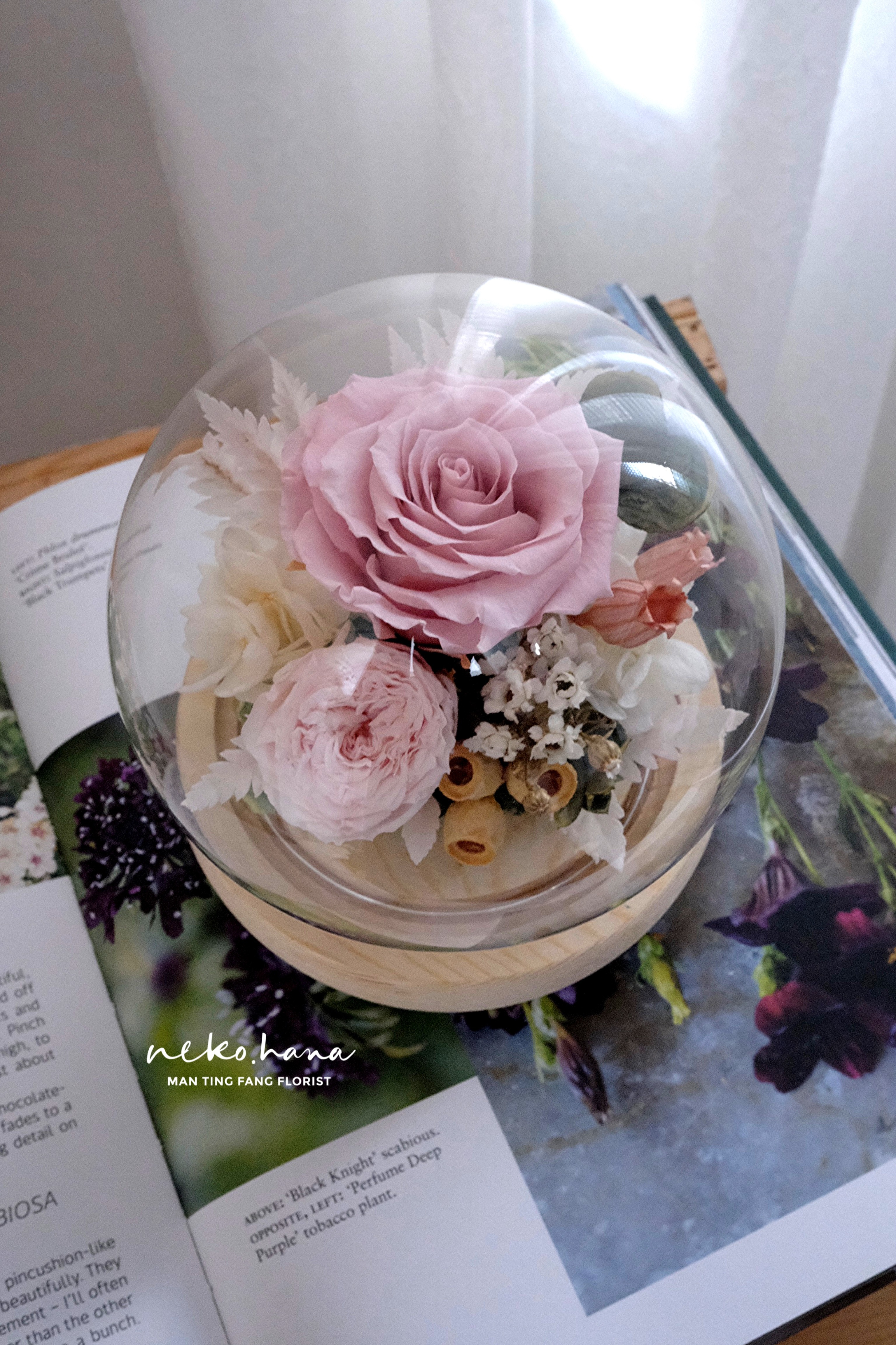 粉色系庭園玫瑰玻璃球