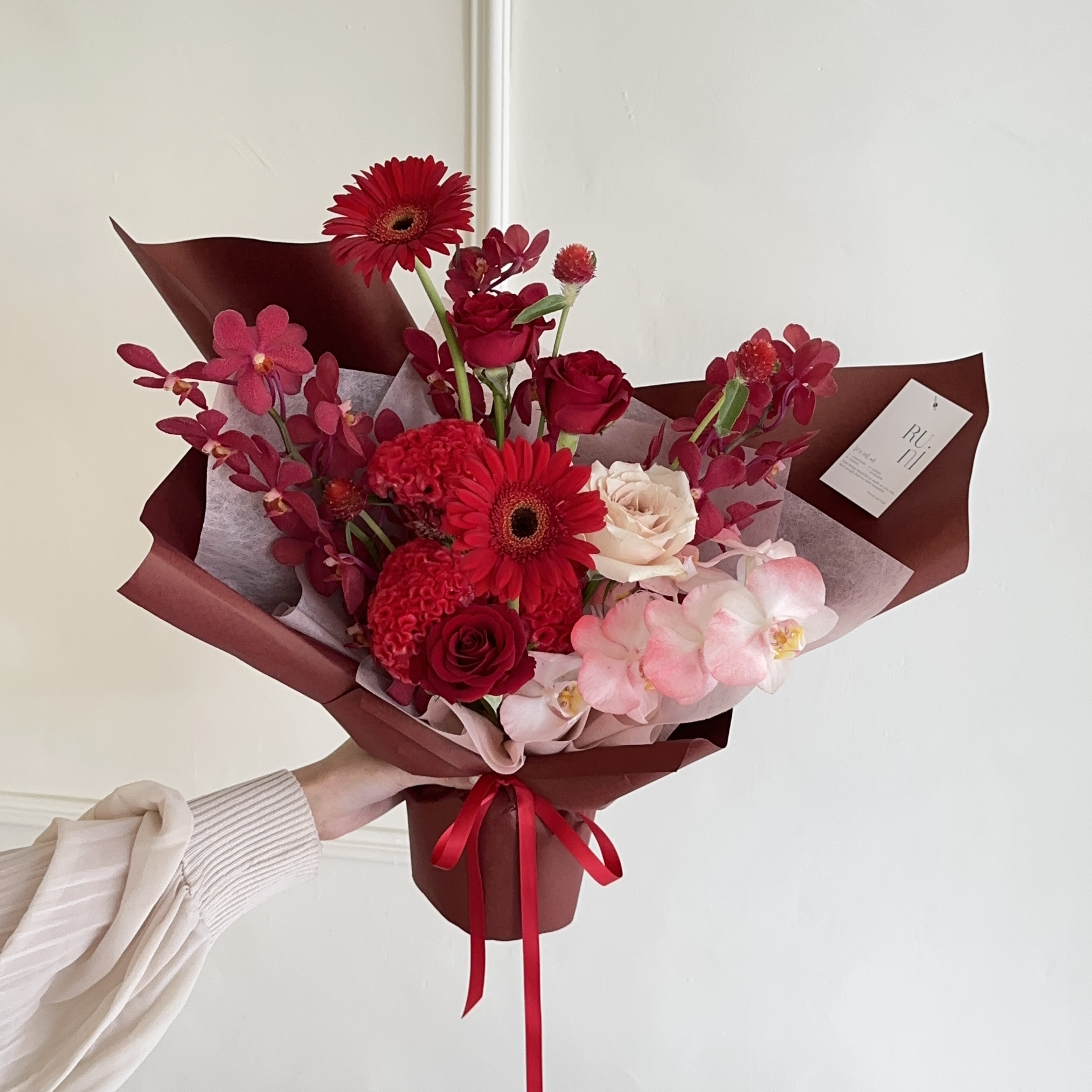 高貴赤紅-紅色系綜合鮮花花束