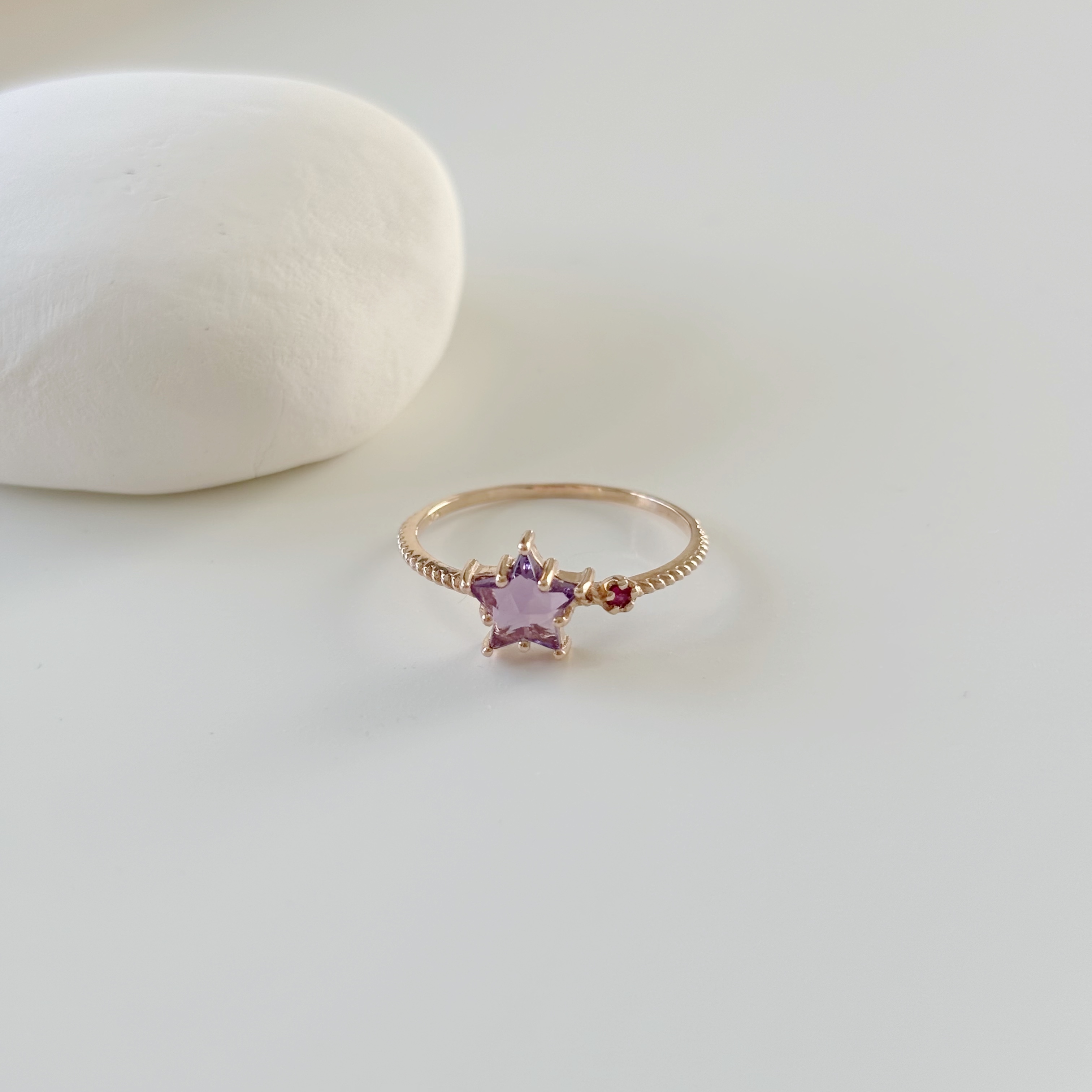 爪鑲星星紫水晶紅寶石戒指