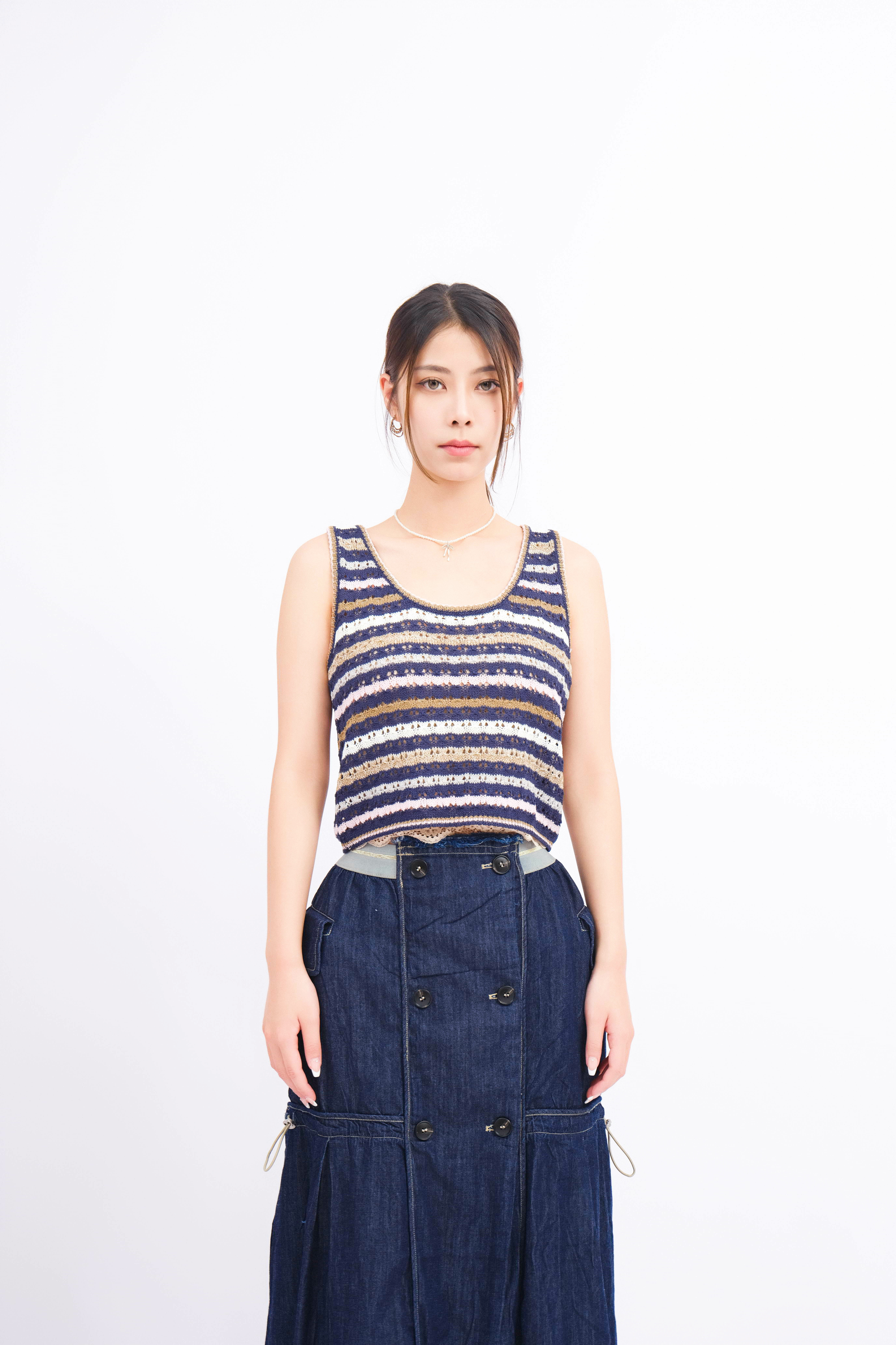 彩間洞洞針織背心（現貨款式）