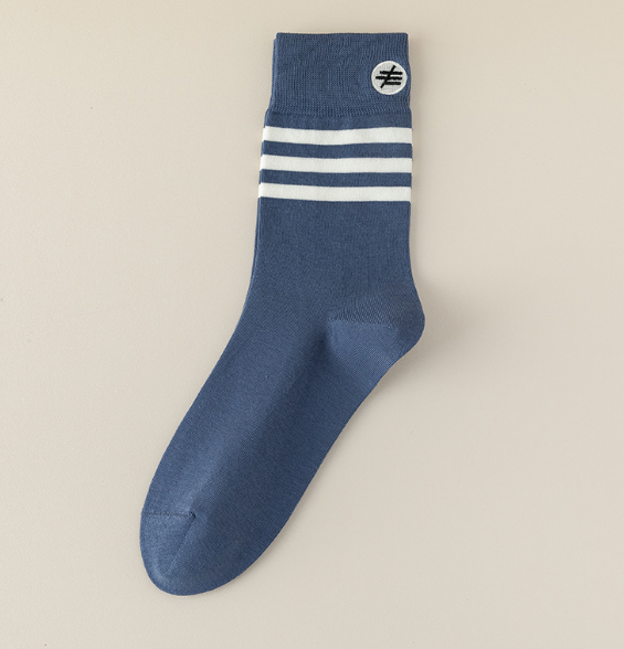 Popular style (pack of 2 pairs) men's three-stripe embroidered mid-calf socks (blue) (one size fits all)