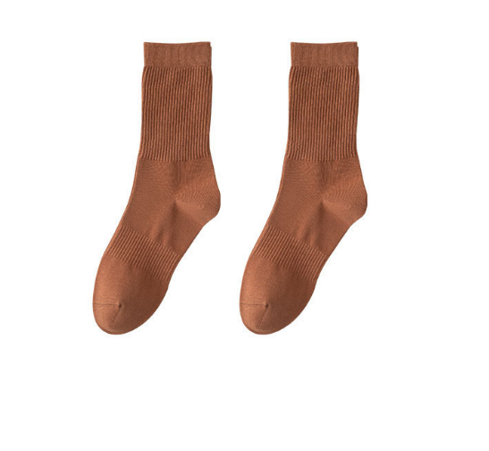 Popular style (pack of 2 pairs) men's solid color cotton mid-calf socks (caramel) (one size fits all)