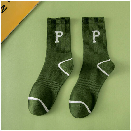Popular autumn and winter men's mid-high cotton socks, sports socks, letter fashion socks [Military Green] [One size fits all]