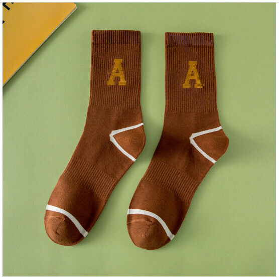 Popular autumn and winter men's mid-high cotton socks, sports socks, letter fashion socks [coffee] [one size fits all]