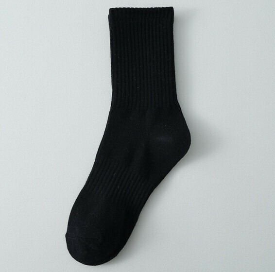 Popular spring and autumn solid color men's sports socks cotton socks [long black] [one size fits all]