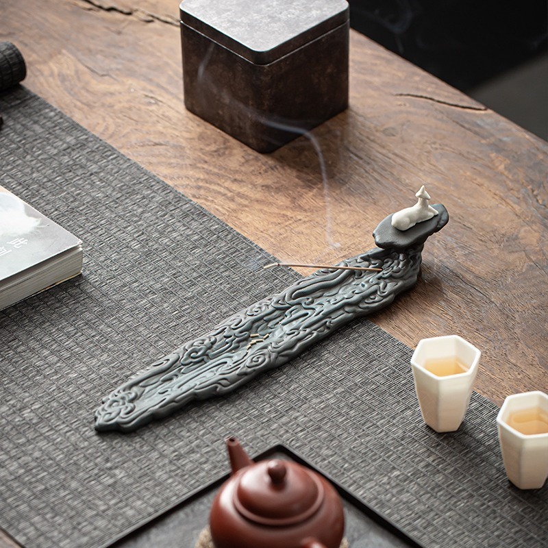 一鹿相伴線香座