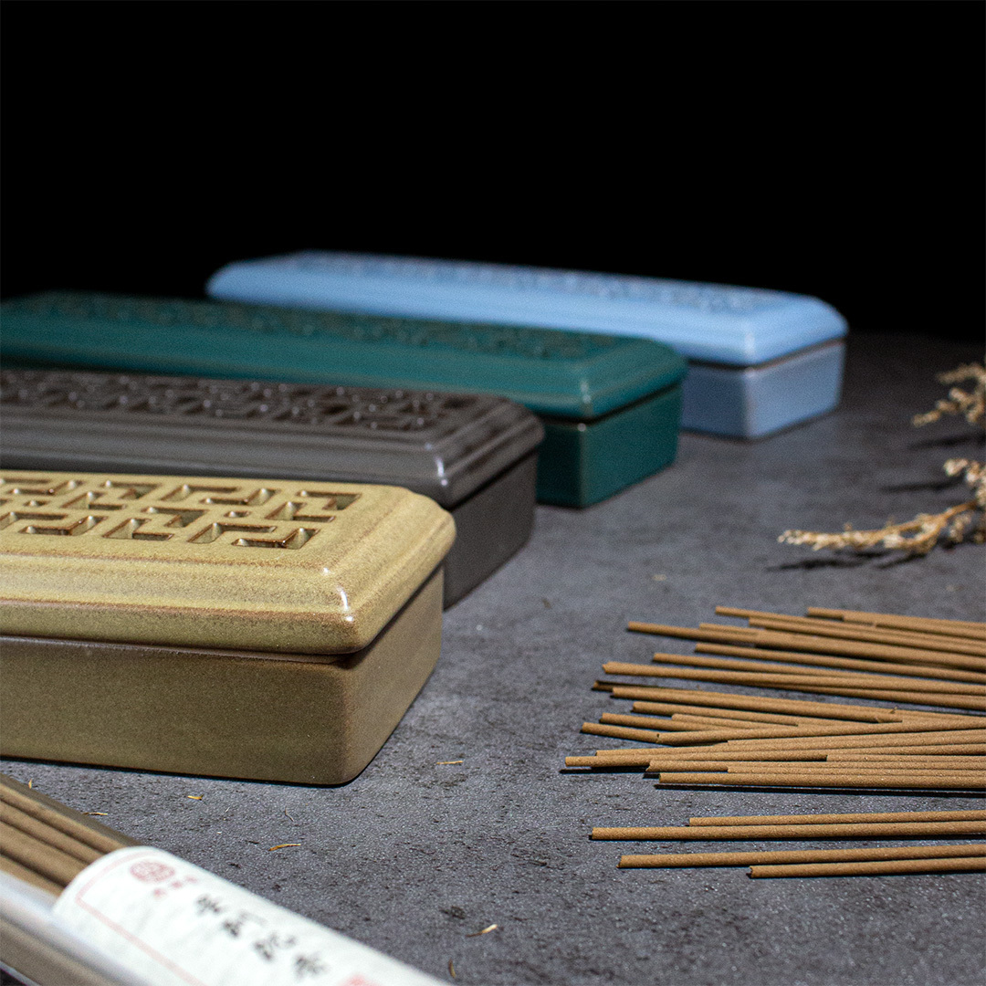 鏤空雕刻臥香座【C1】