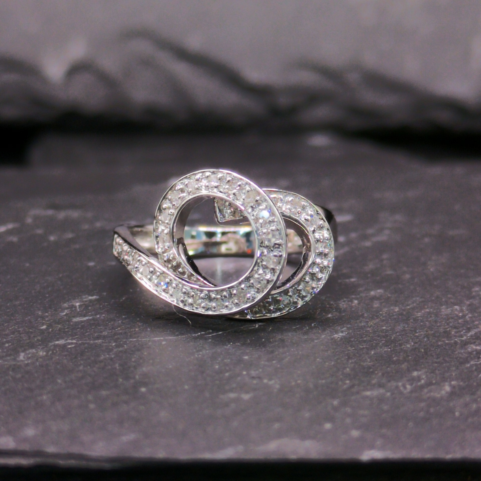 全新18K白金10份鑽石戒指