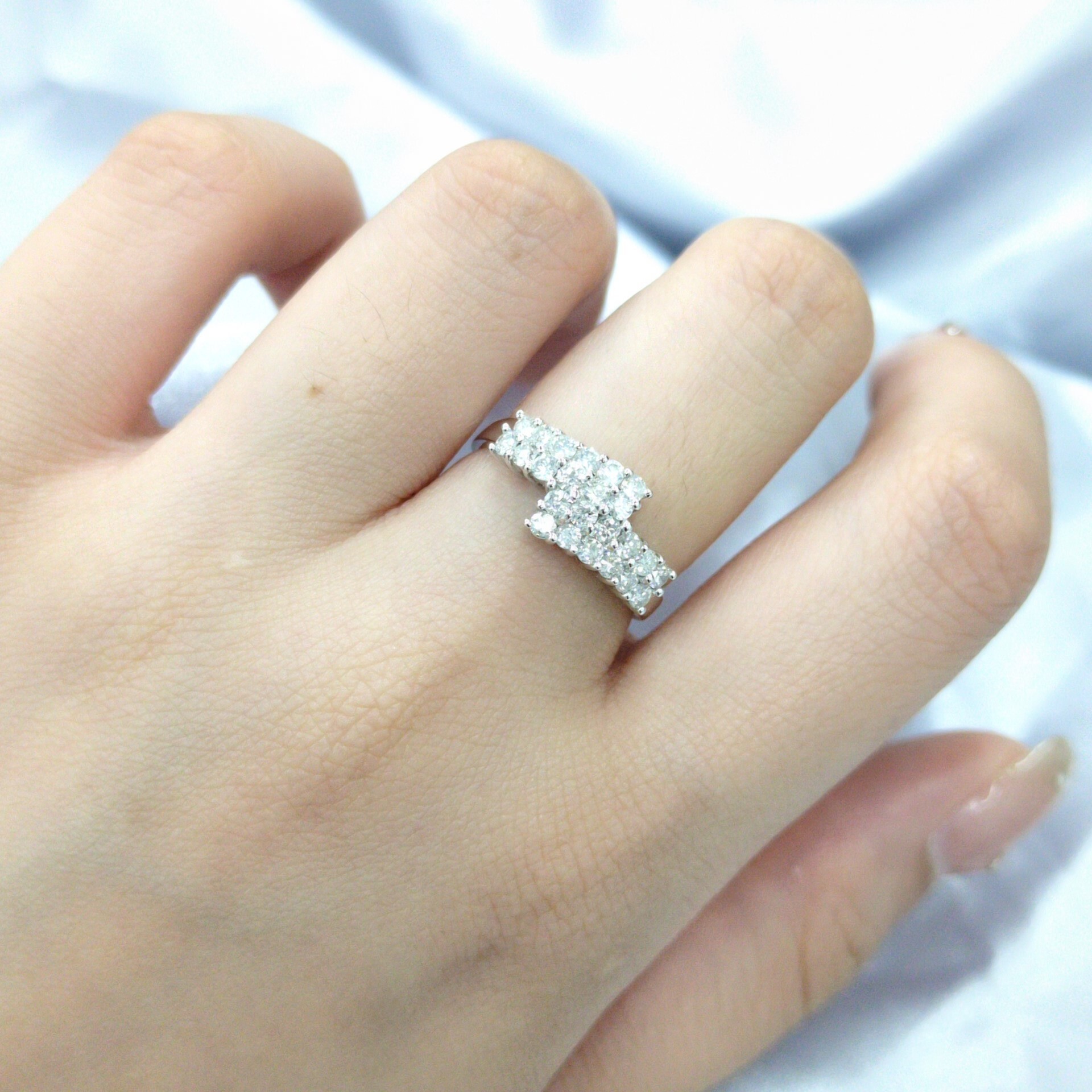 18K White Gold 0.68ct Diamond Ring