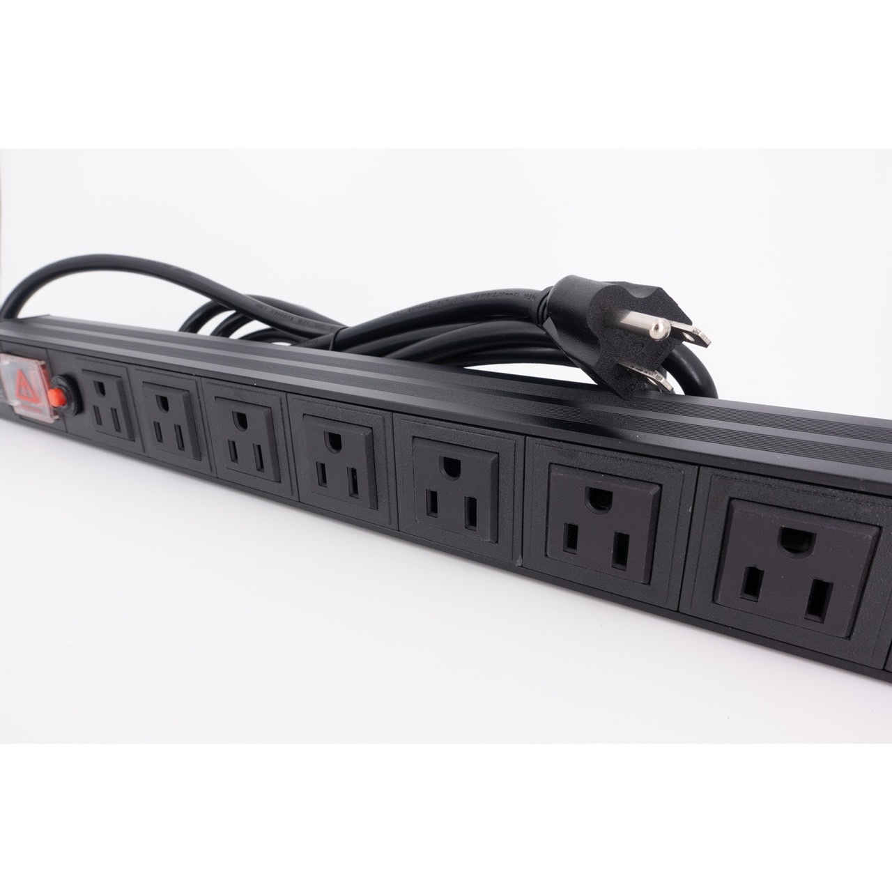機櫃 PDU 8孔 電源插座 鋁外殼 AWG14 粗電線 1875W 電源 延長線