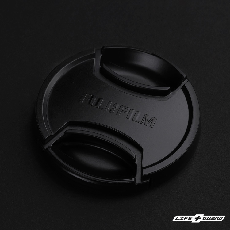 FUJIFILM XF 16-50mm F2.8-4.8 鏡頭蓋貼膜展示圖，LIFE+GUARD 風格設計