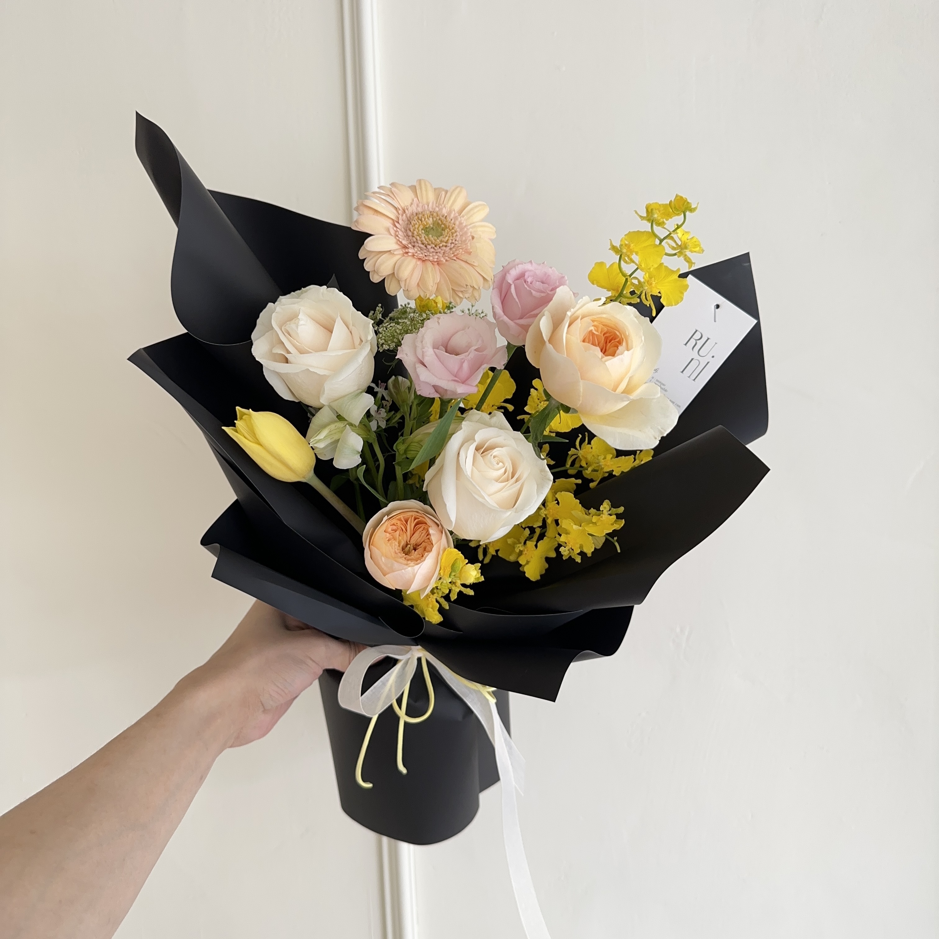 小小花園-黃粉色系綜合鮮花花束