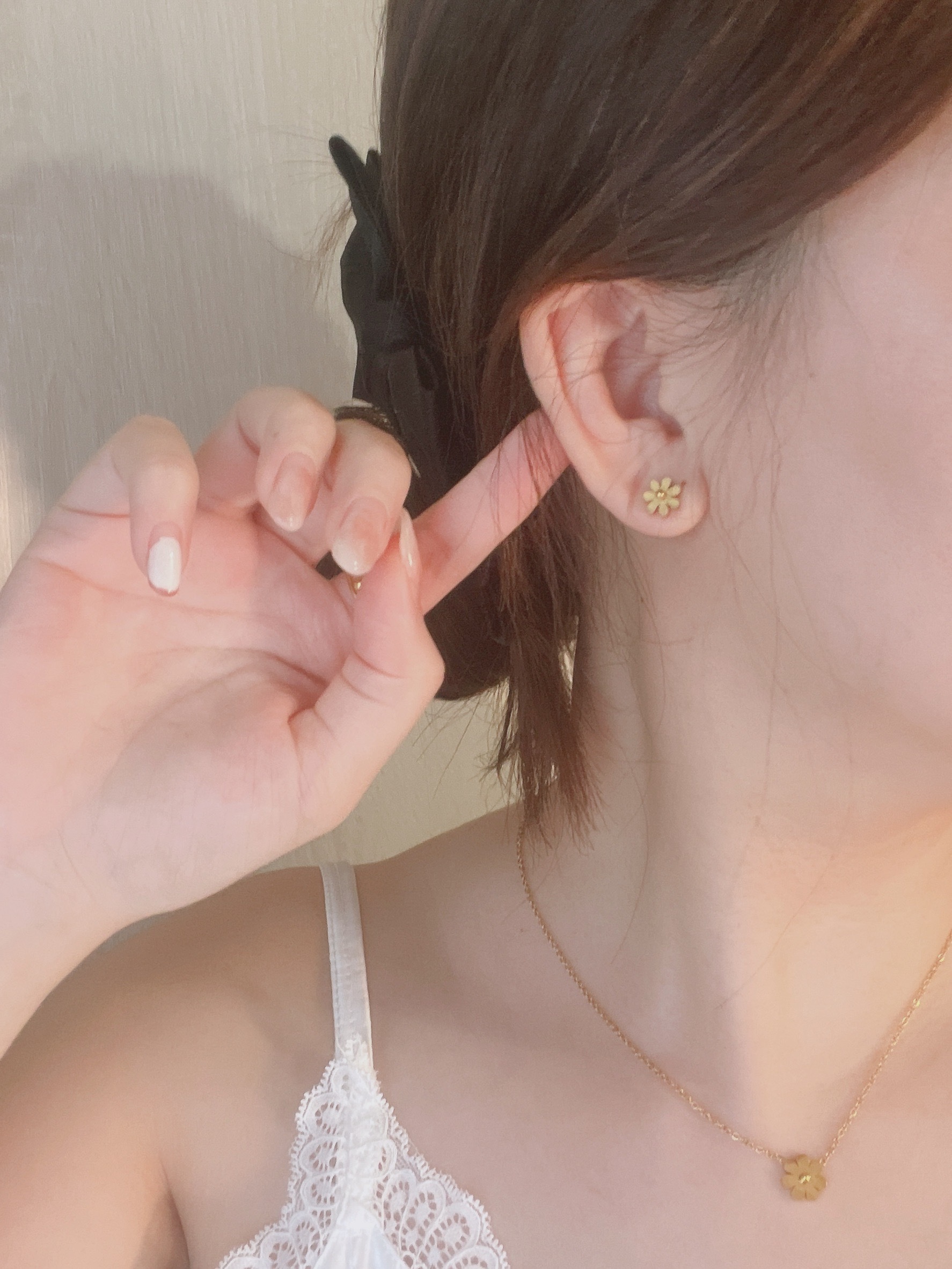 小雛菊Belides金色不褪色鈦鋼耳環