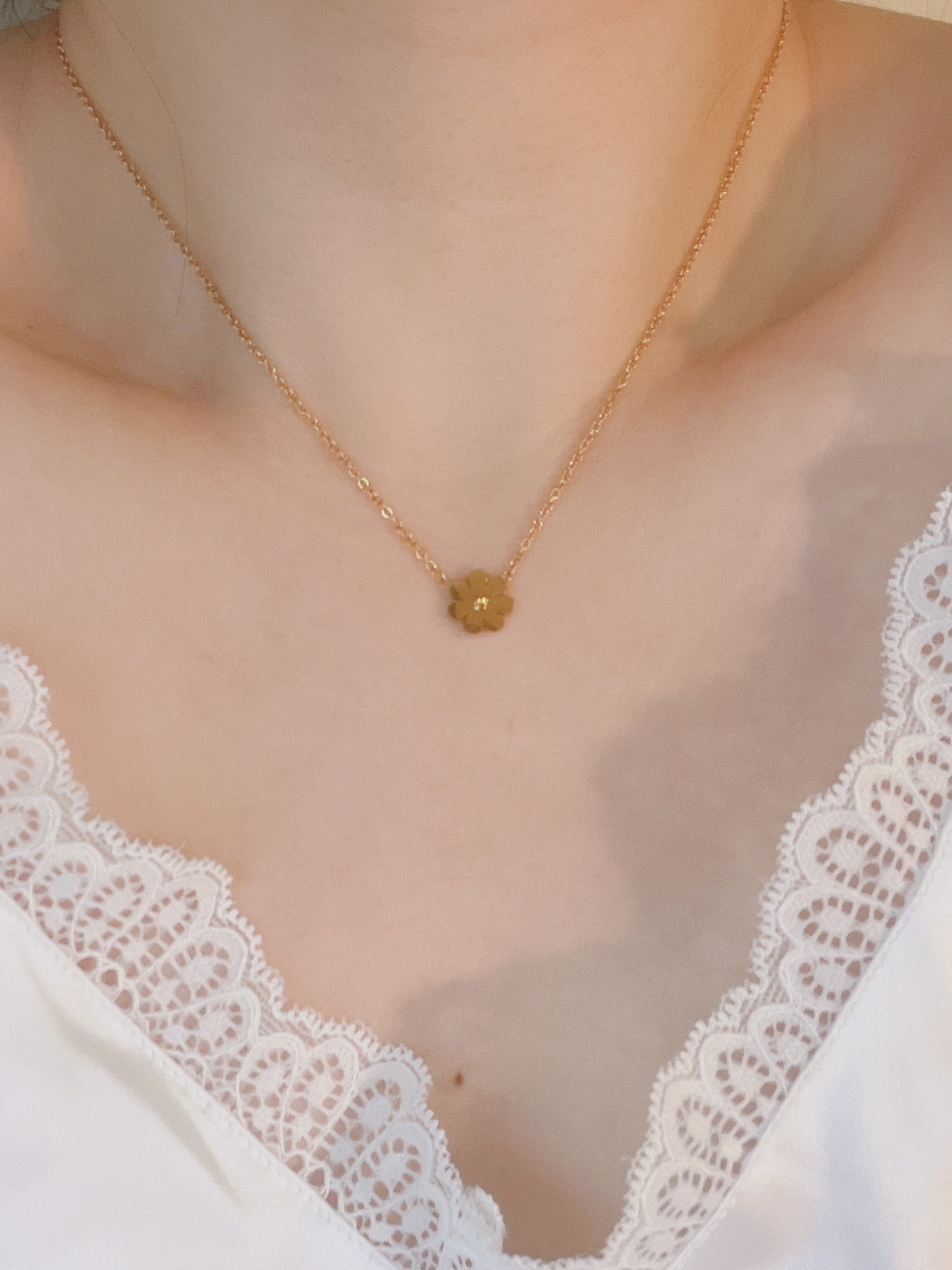 小雛菊Belides金色不褪色鈦鋼項鍊